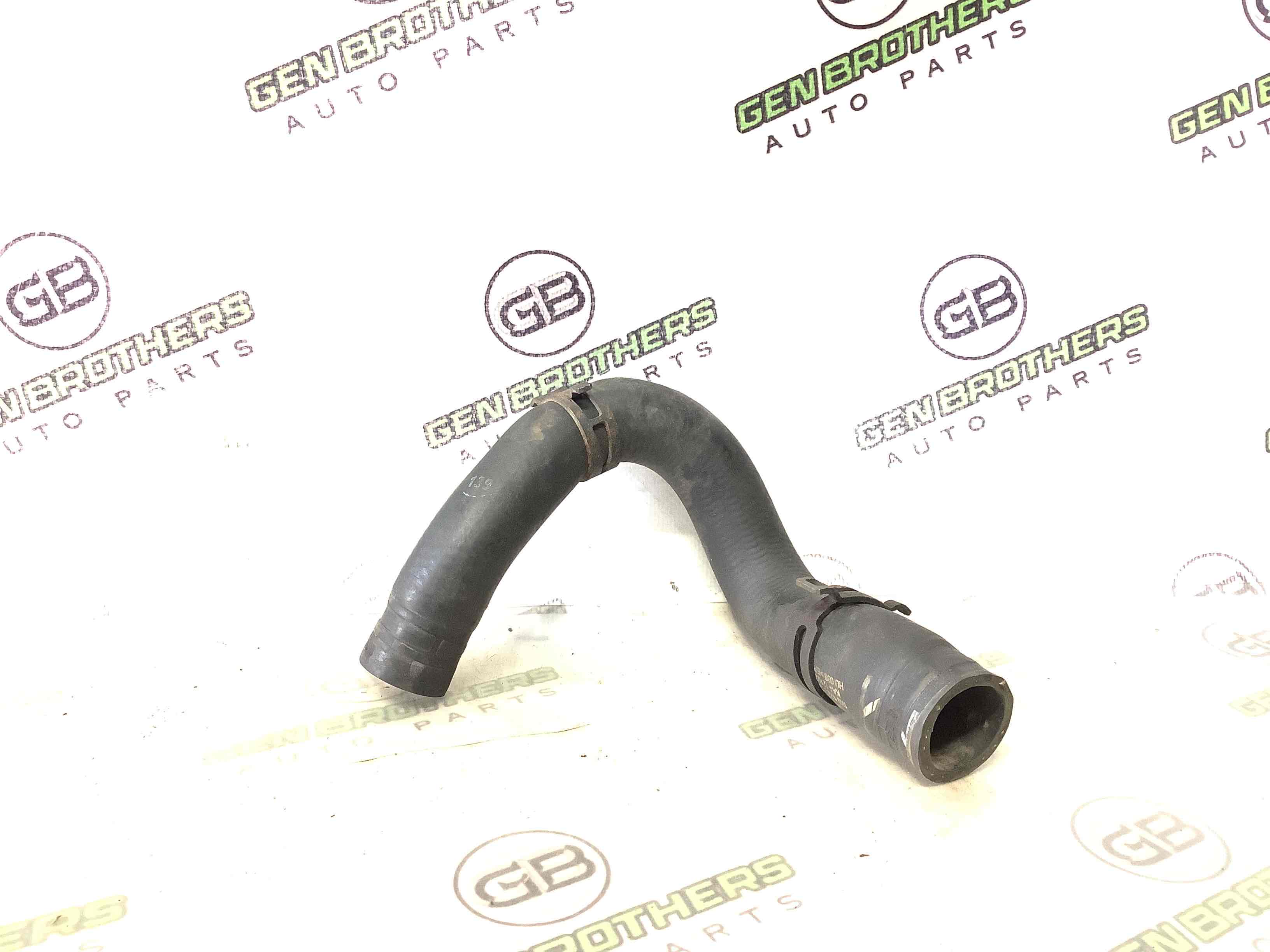 Патрубок трубопровід, шланг