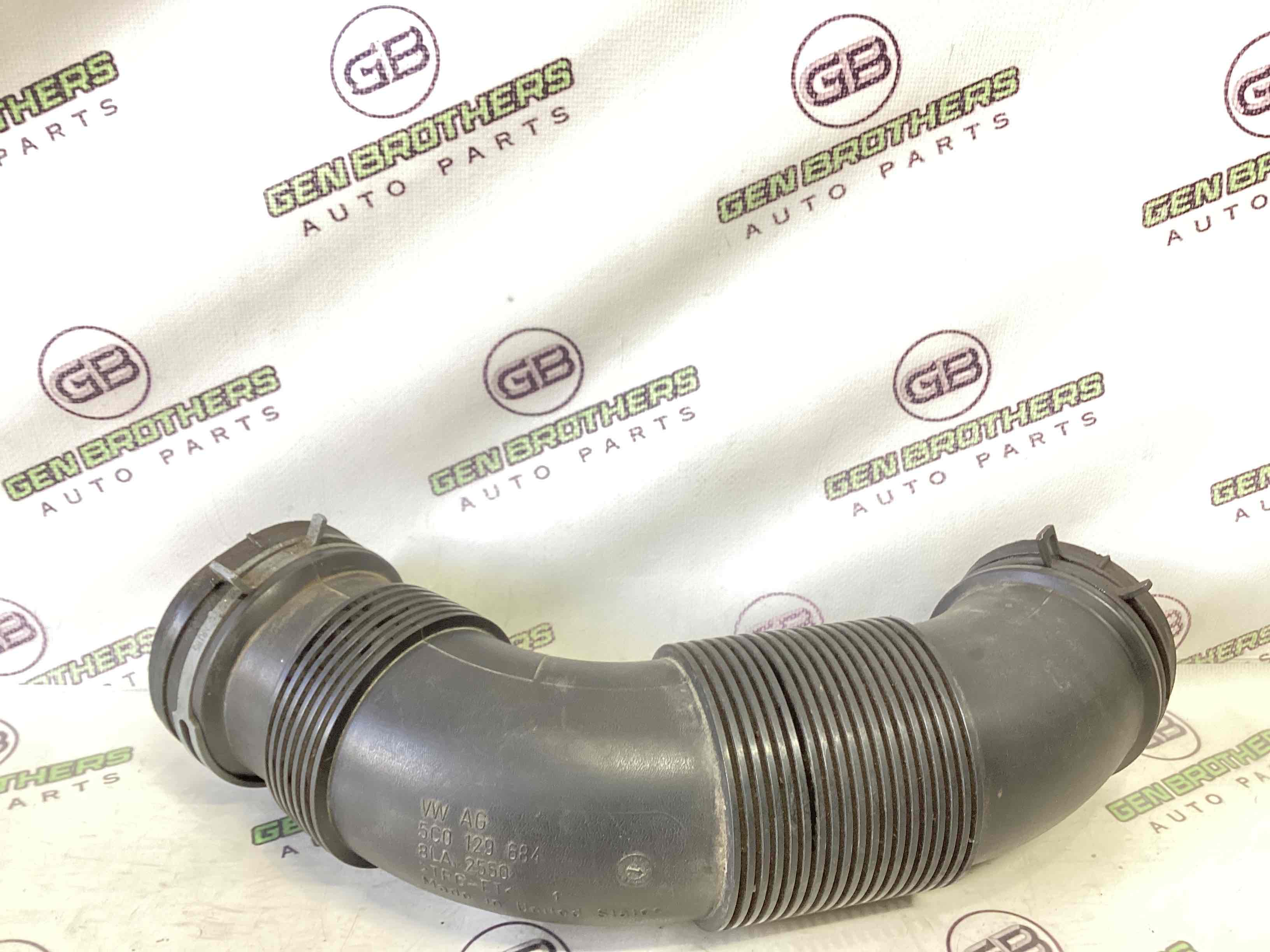 Патрубок повітряного фільтра