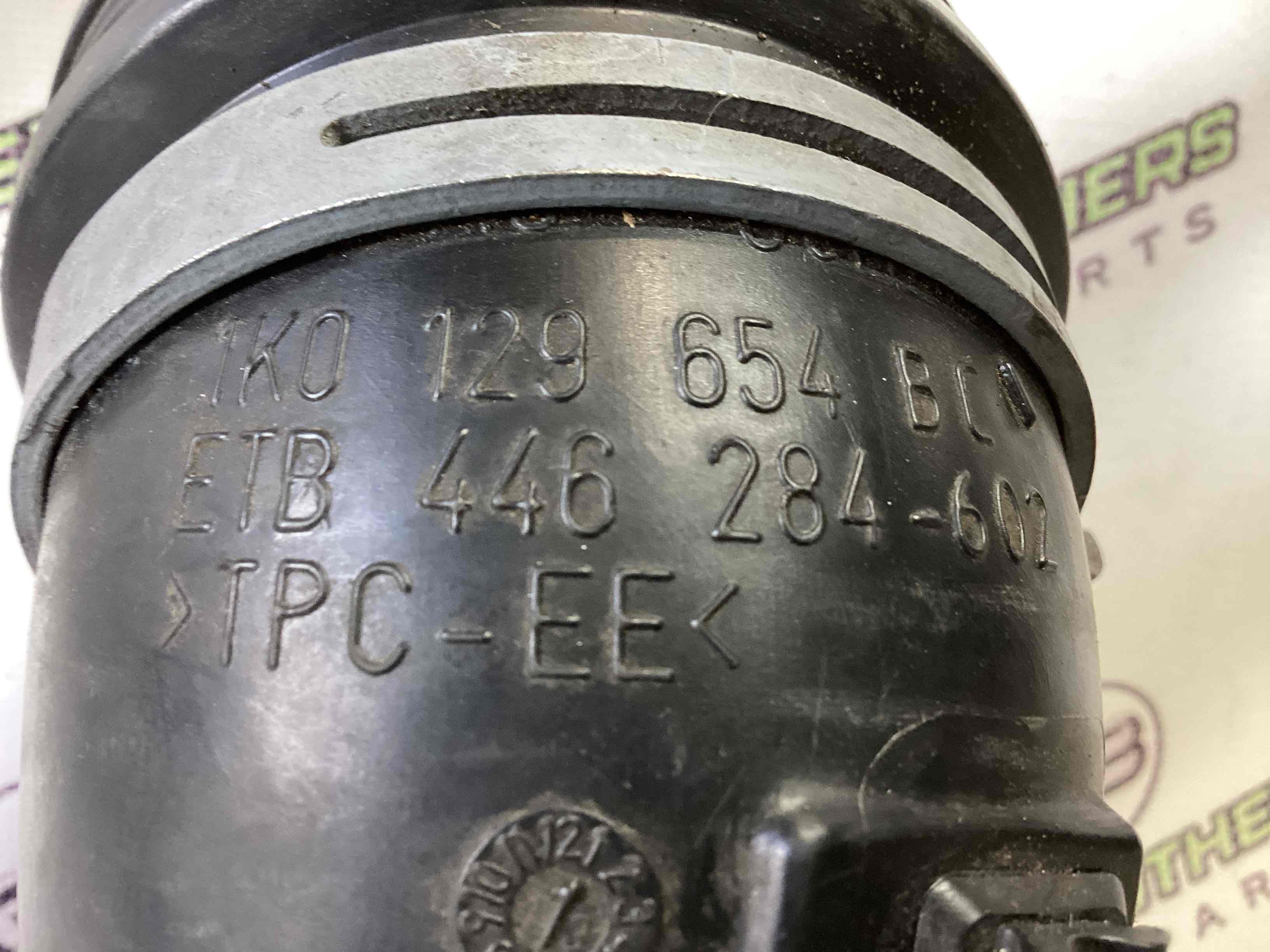 Патрубок повітряного фільтра