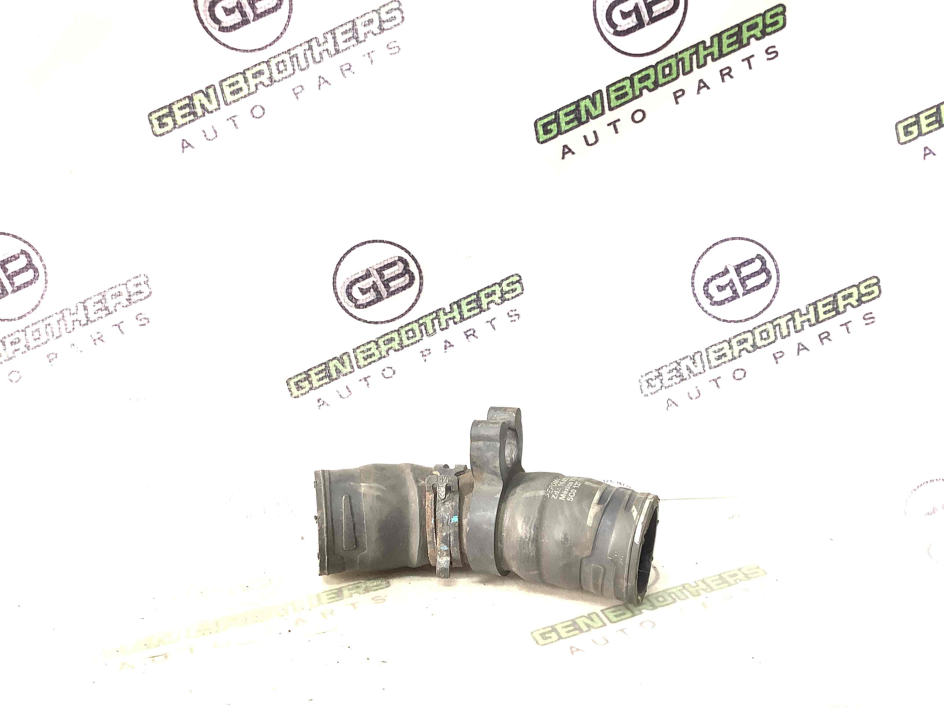 Патрубок трубопровід, шланг