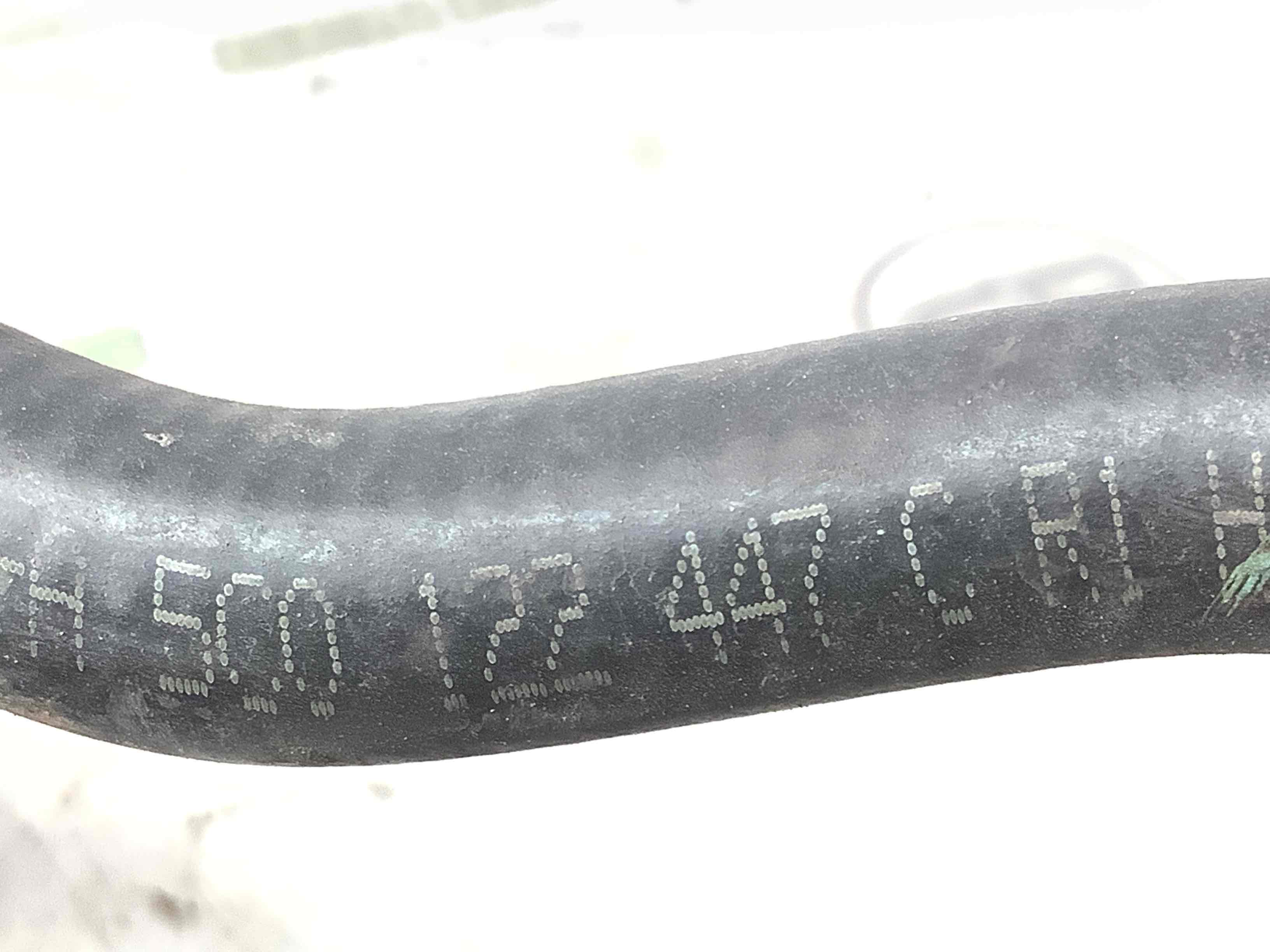 Патрубок трубопровід, шланг