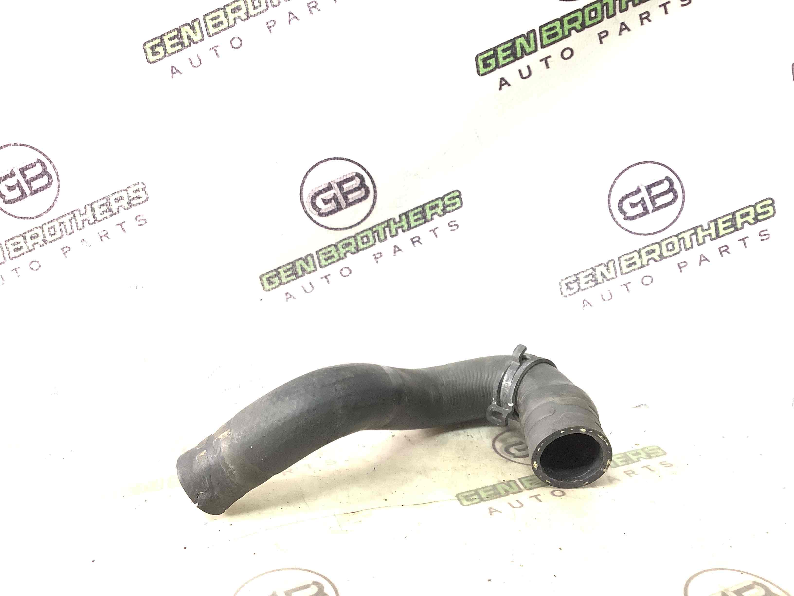 Патрубок трубопровід, шланг