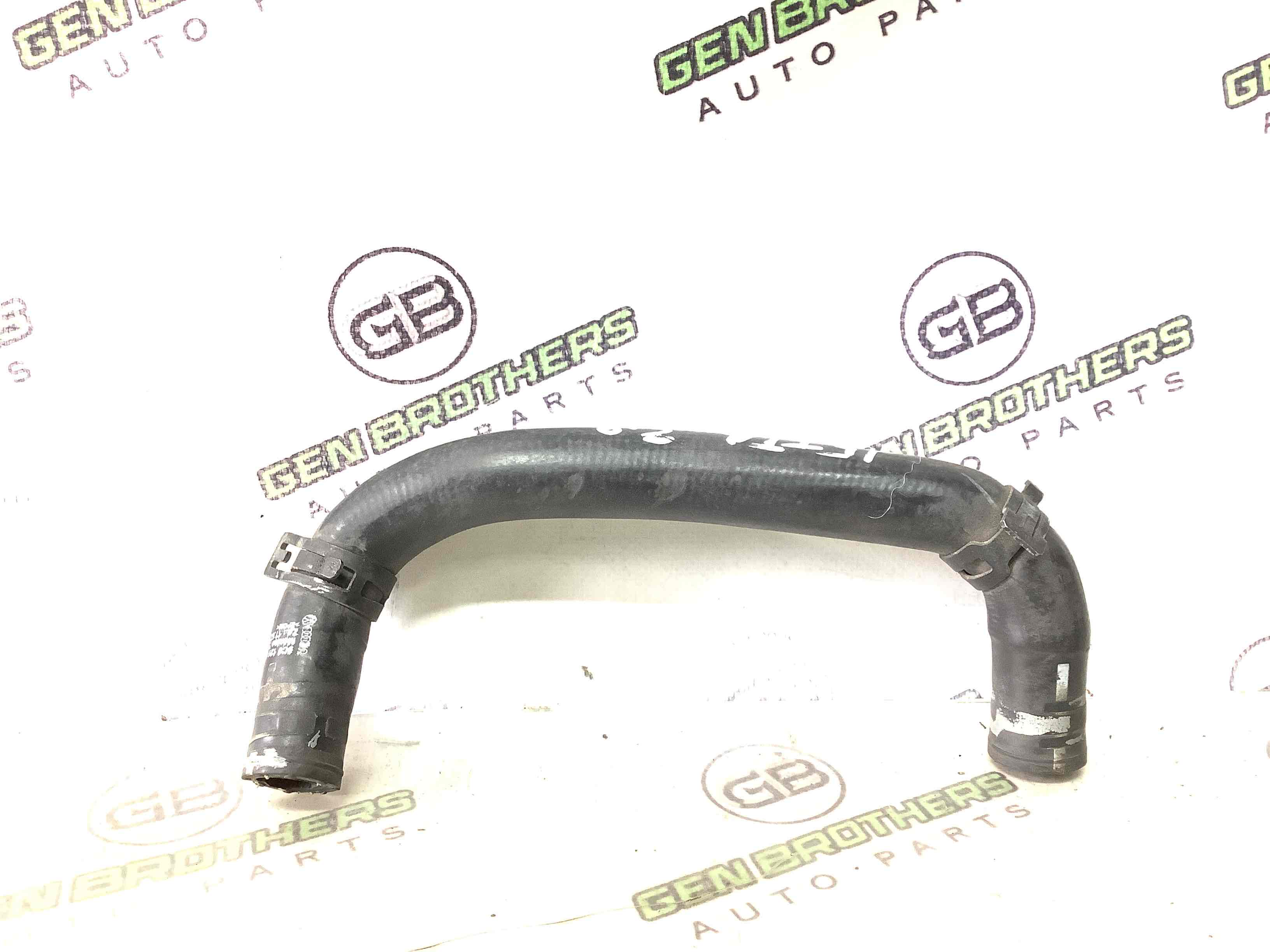 Патрубок трубопровід, шланг