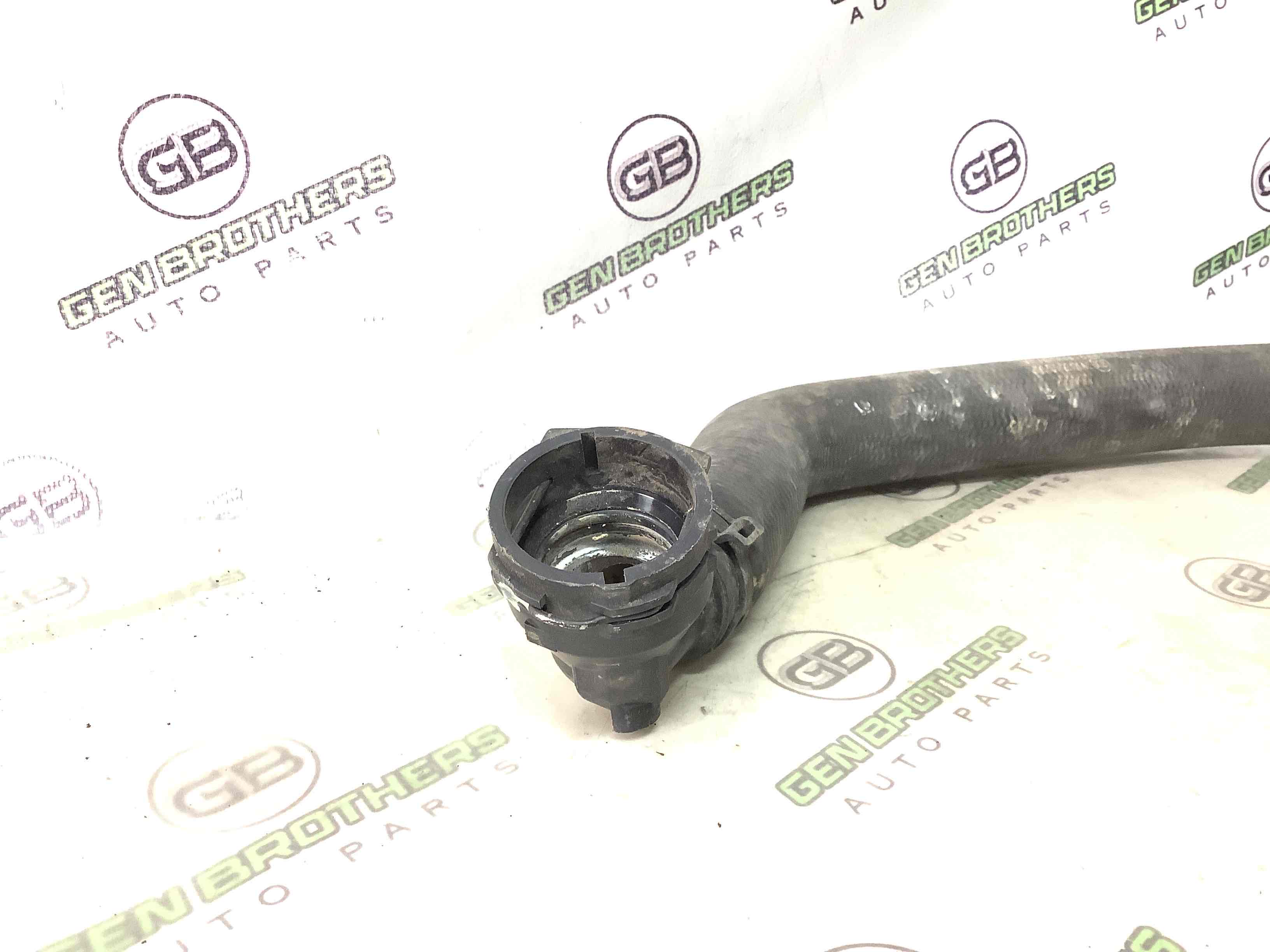 Патрубок трубопровід, шланг