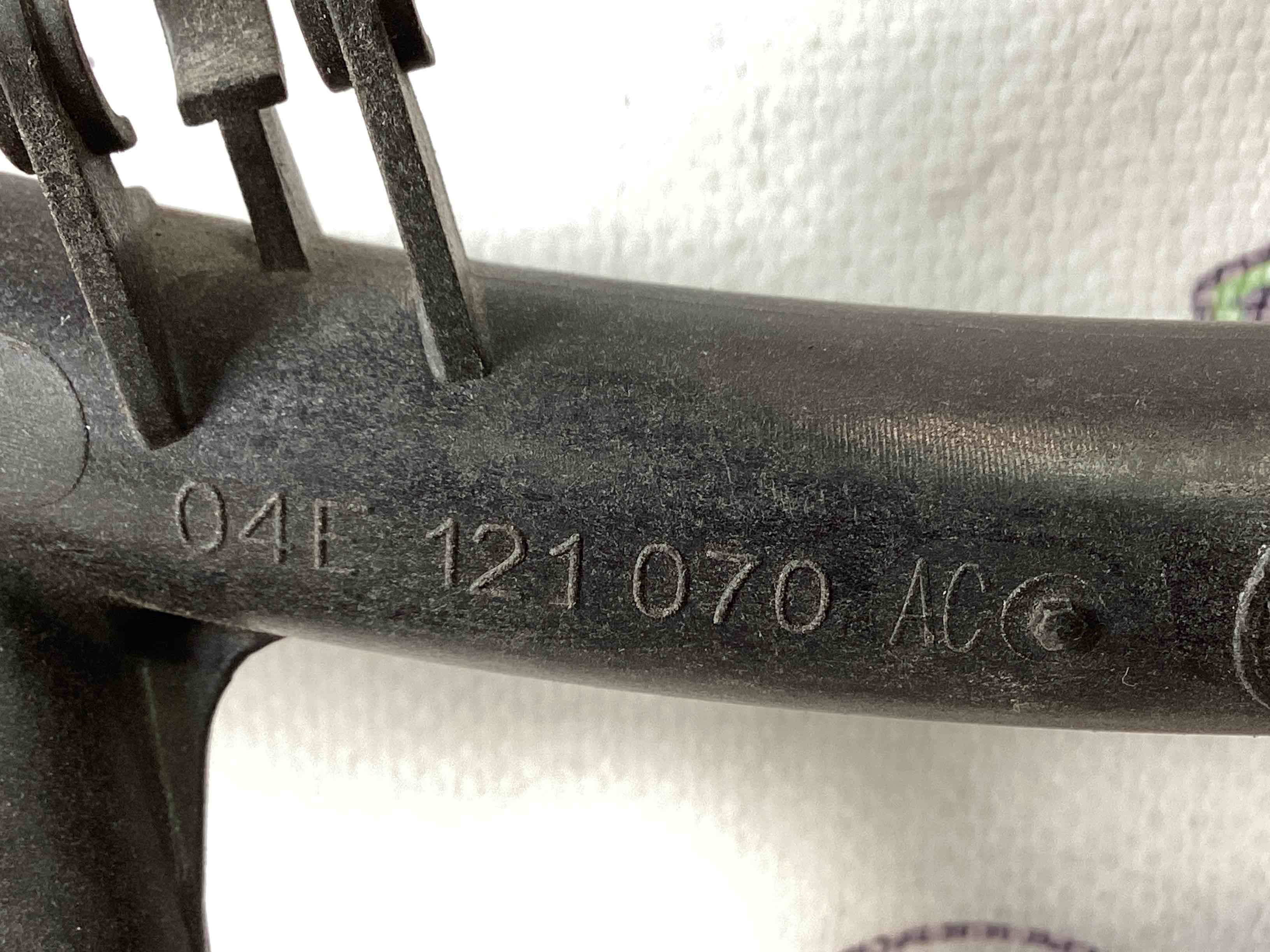 Патрубок трубопровід, шланг