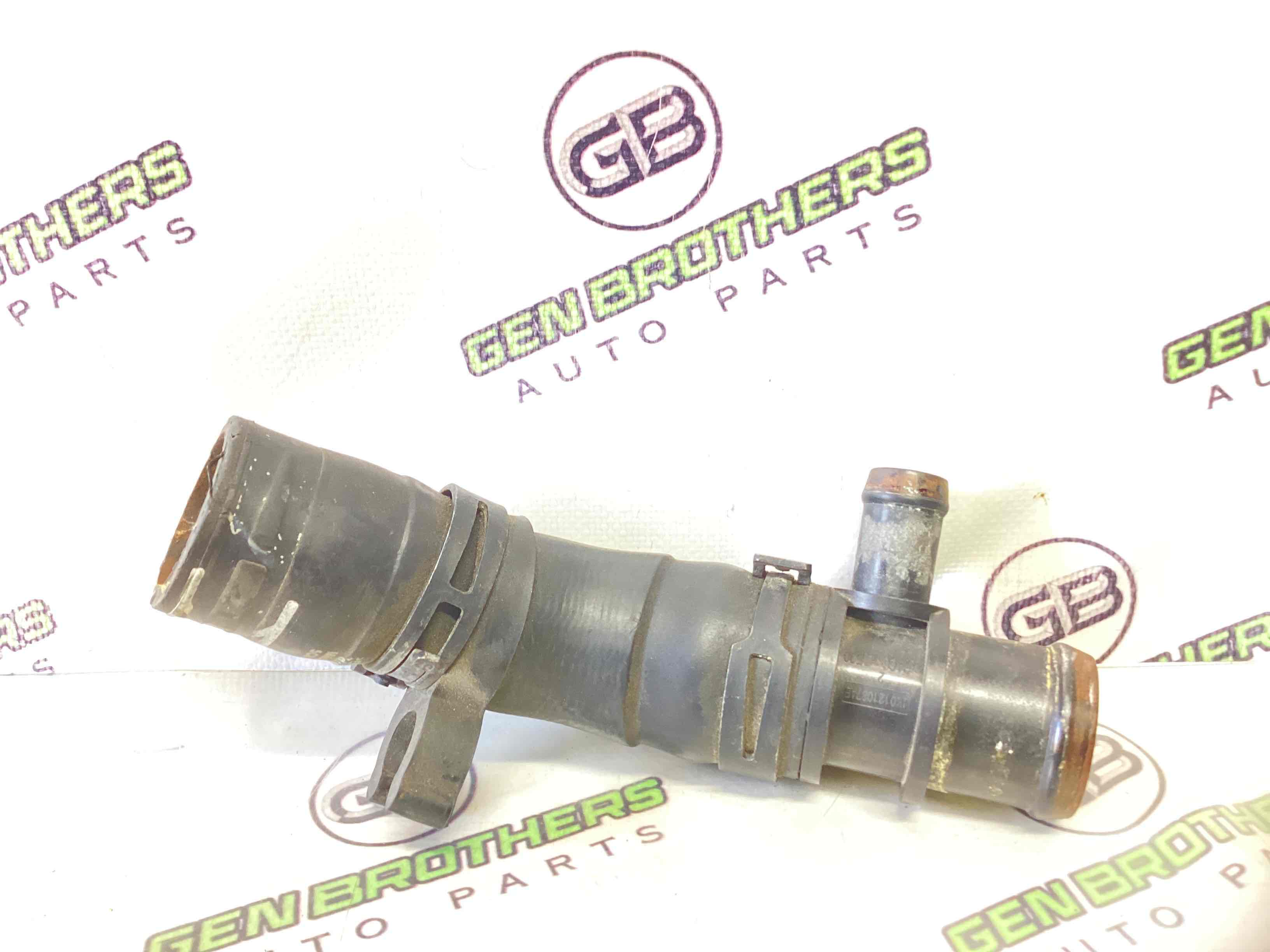 Патрубок трубопровід, шланг