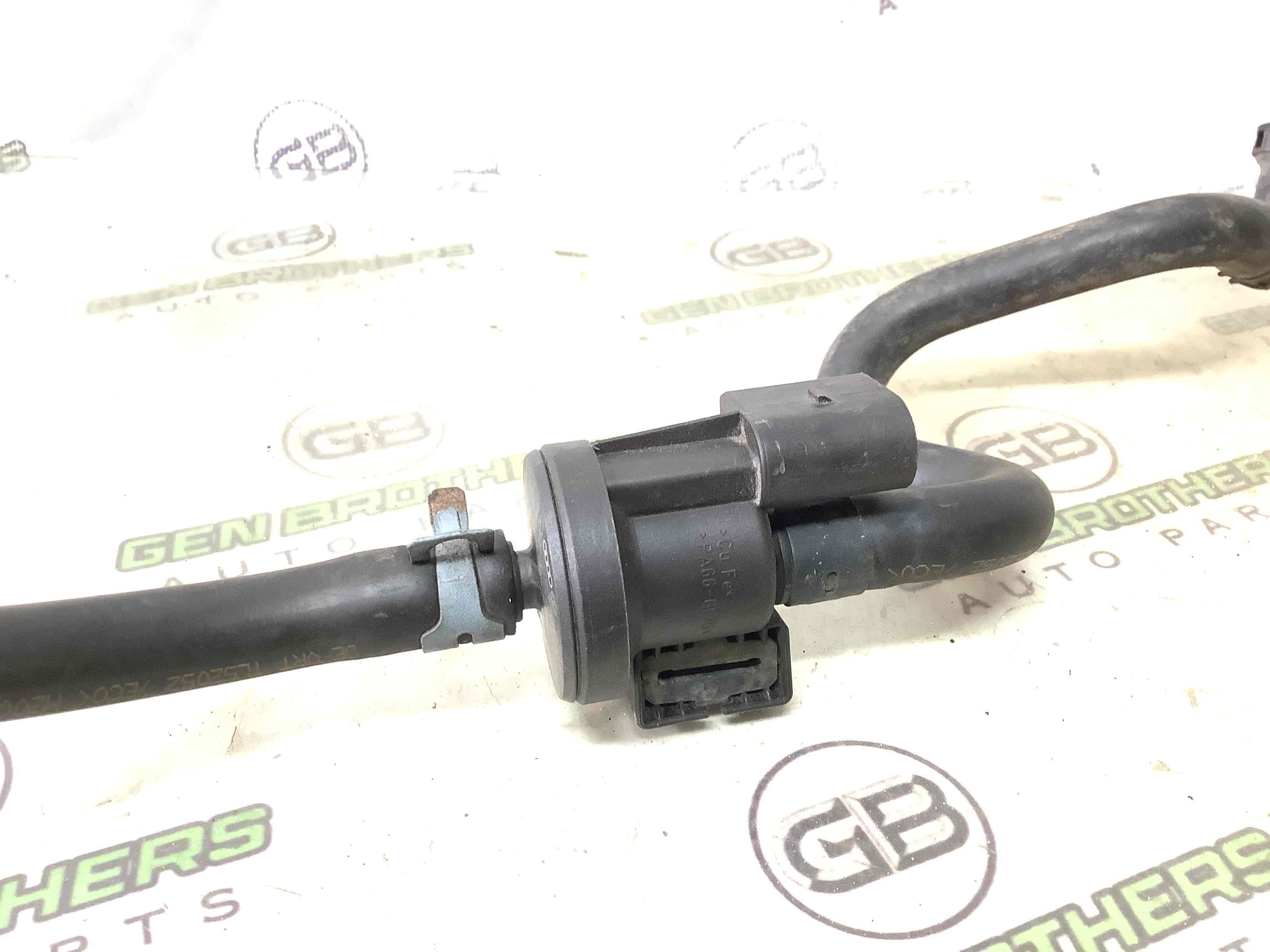 Клапан вентиляції паливного бака