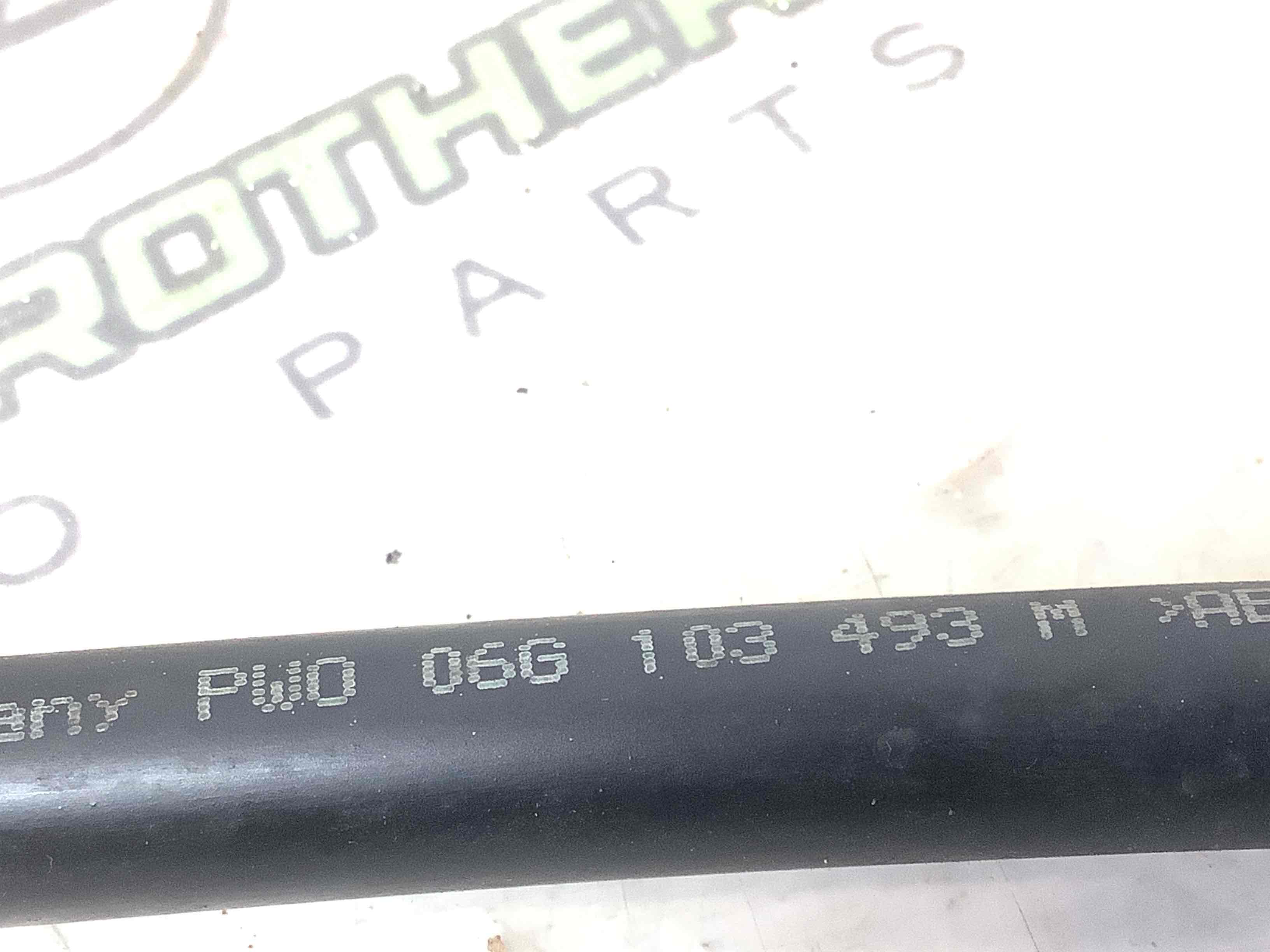 Патрубок трубопровід, шланг