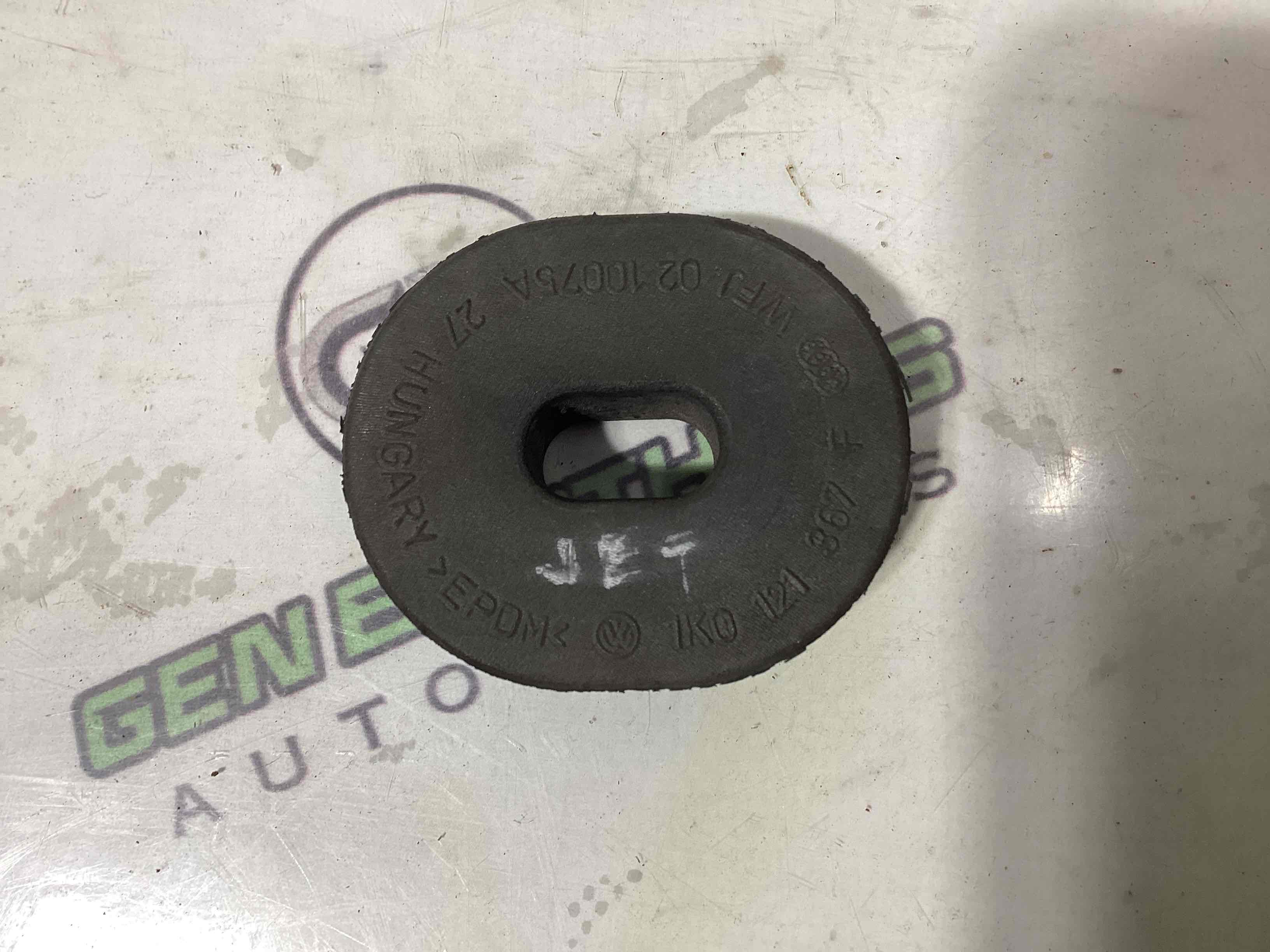 Опора радіатора, кріплення, кронштейн, ущільнювач радіатора