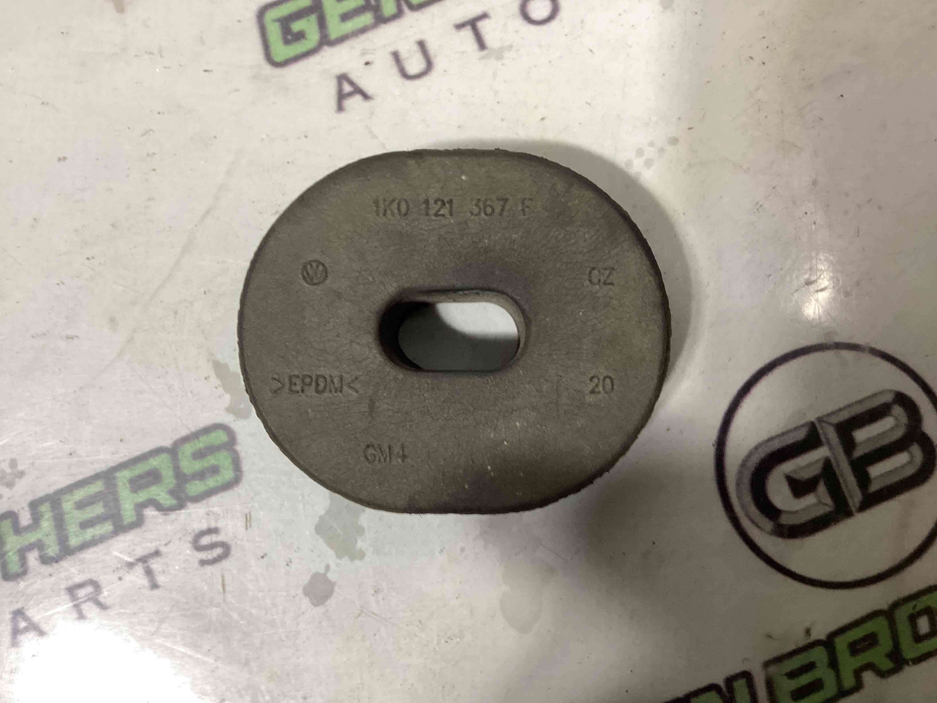 Опора радіатора, кріплення, кронштейн, ущільнювач радіатора