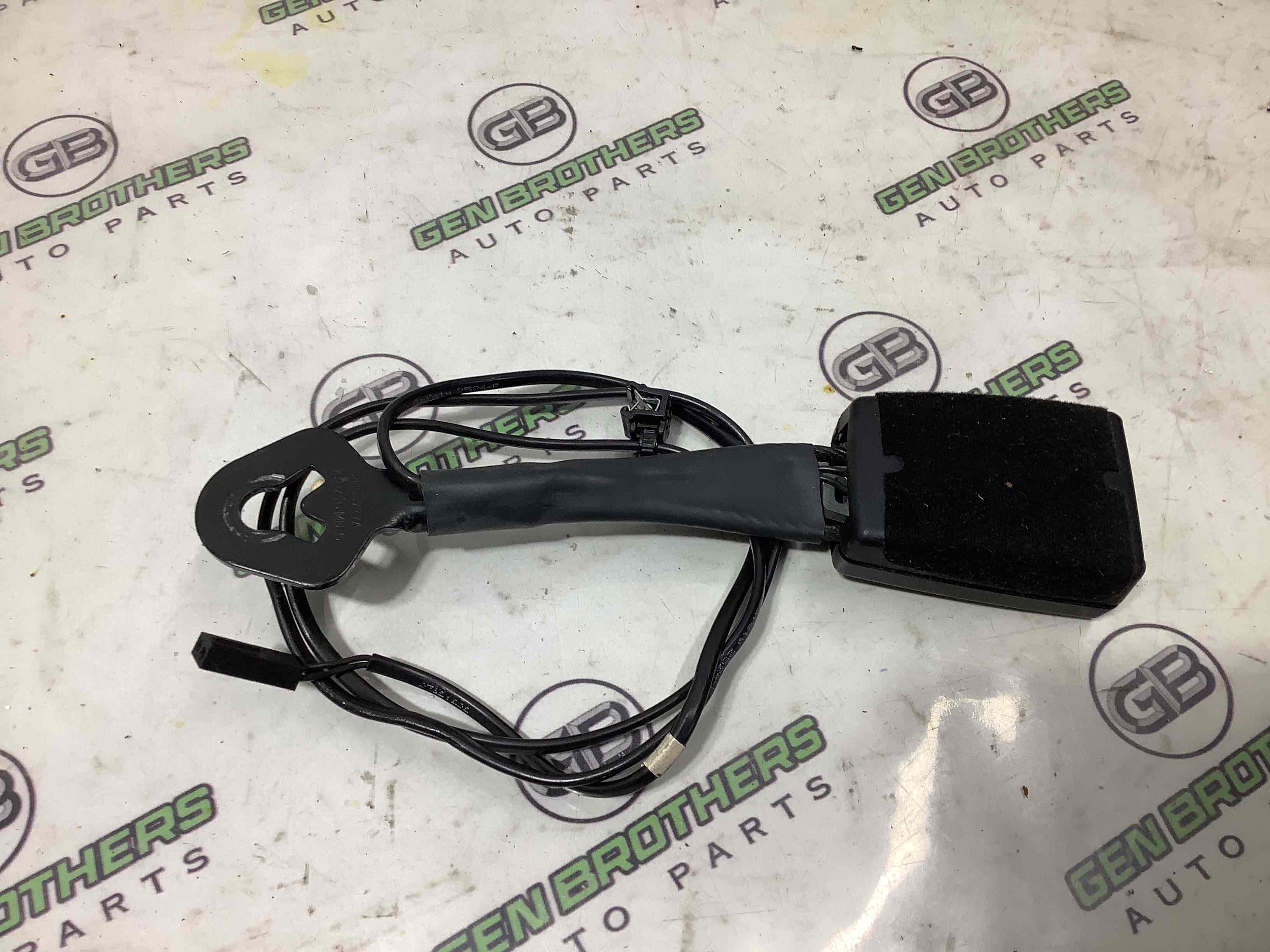 Замок ременя безпеки