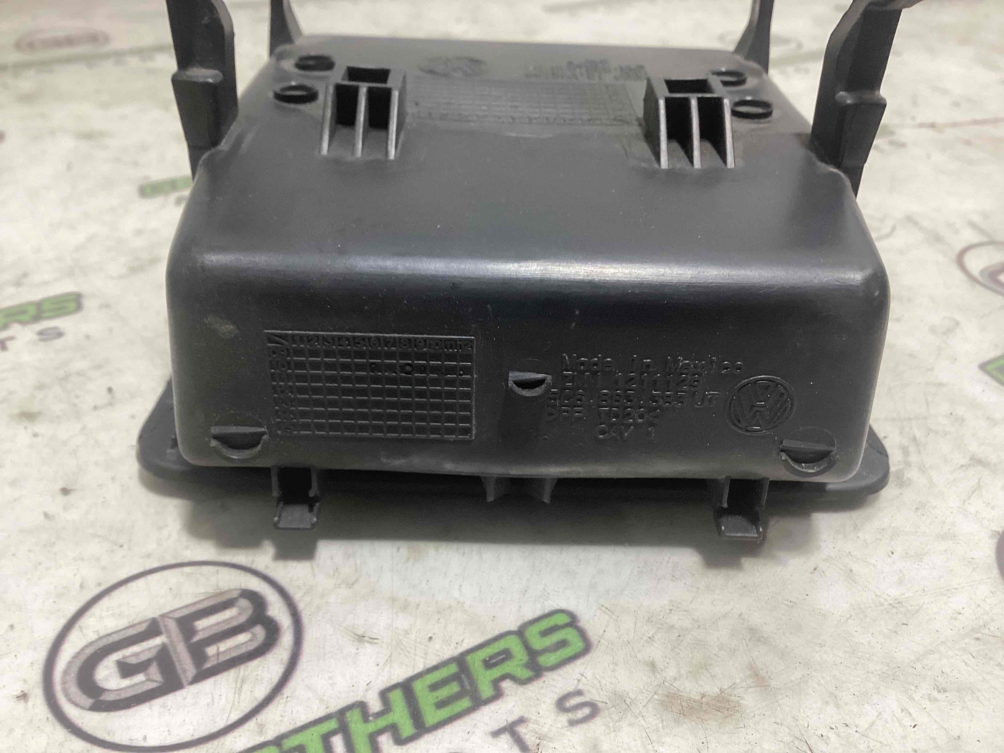 Бардачок замок бардачка, підстаканник, ящик