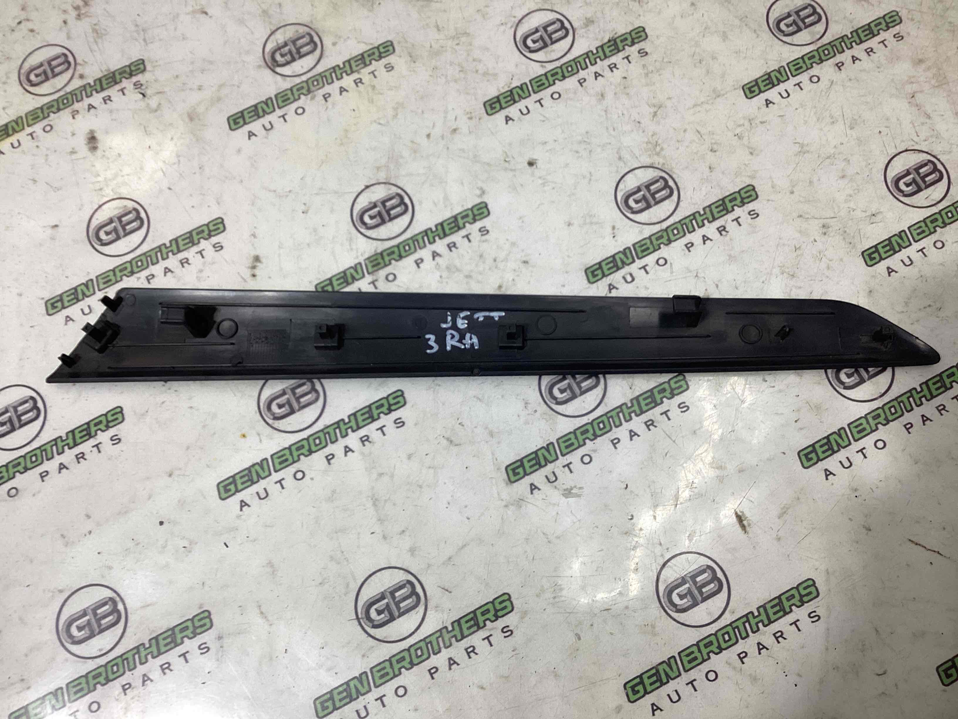 Обшивка дверей та карт