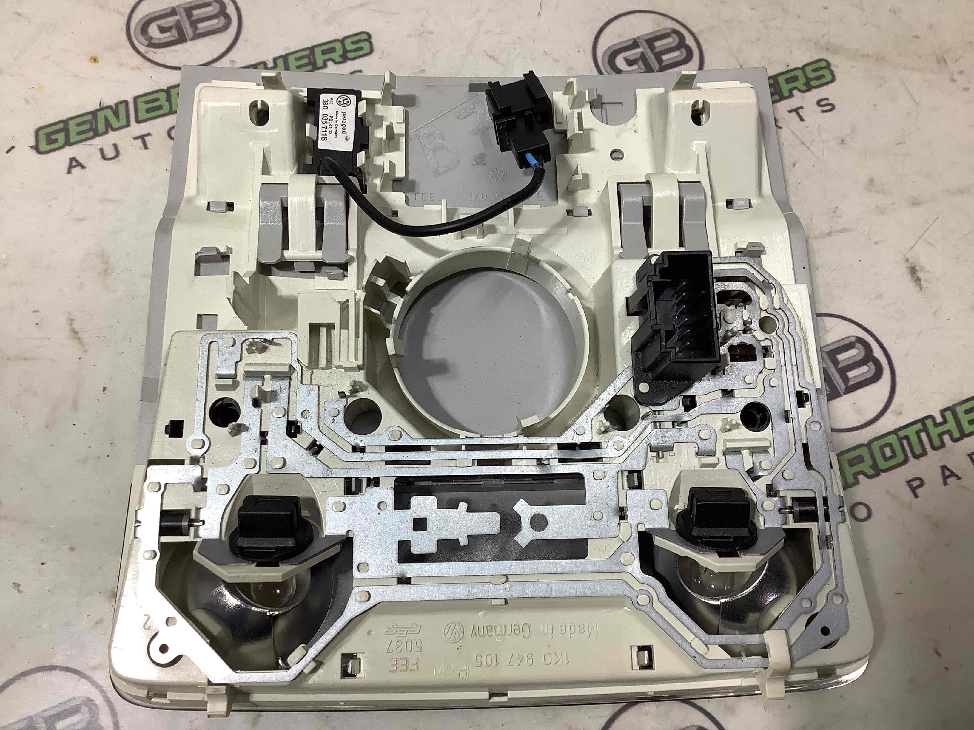 Ліхтар салонний, плафон