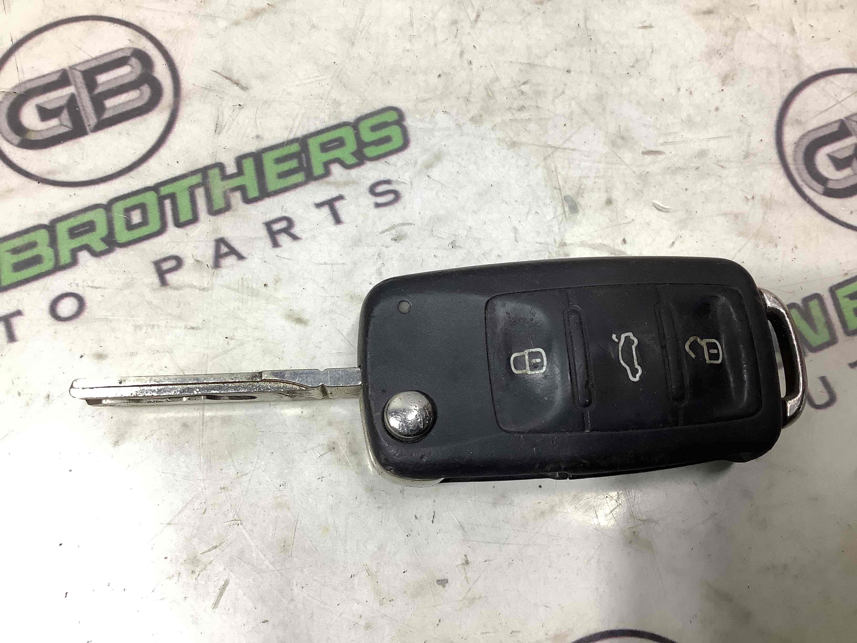 Ключ замку запалювання