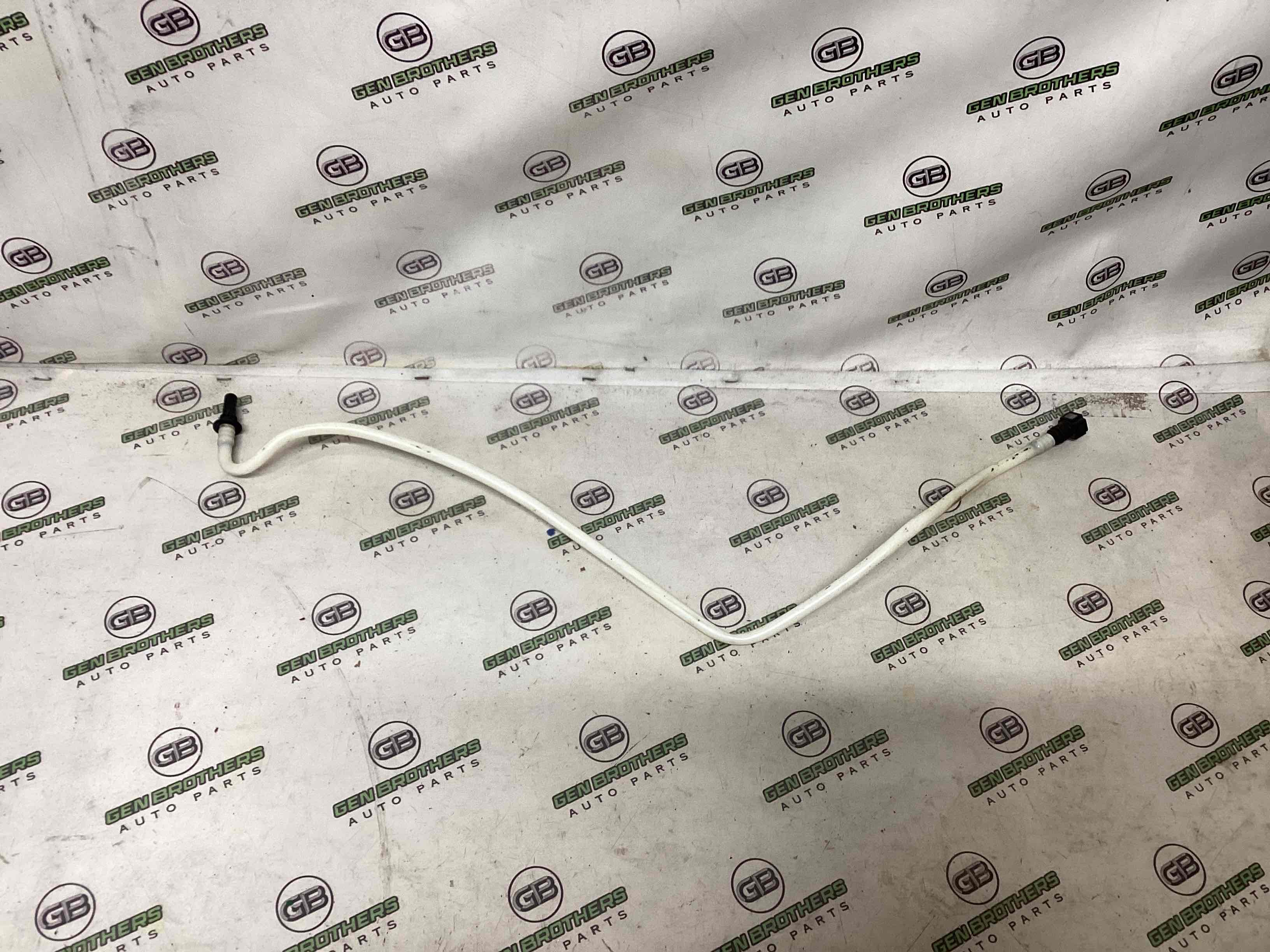 Трубка паливна