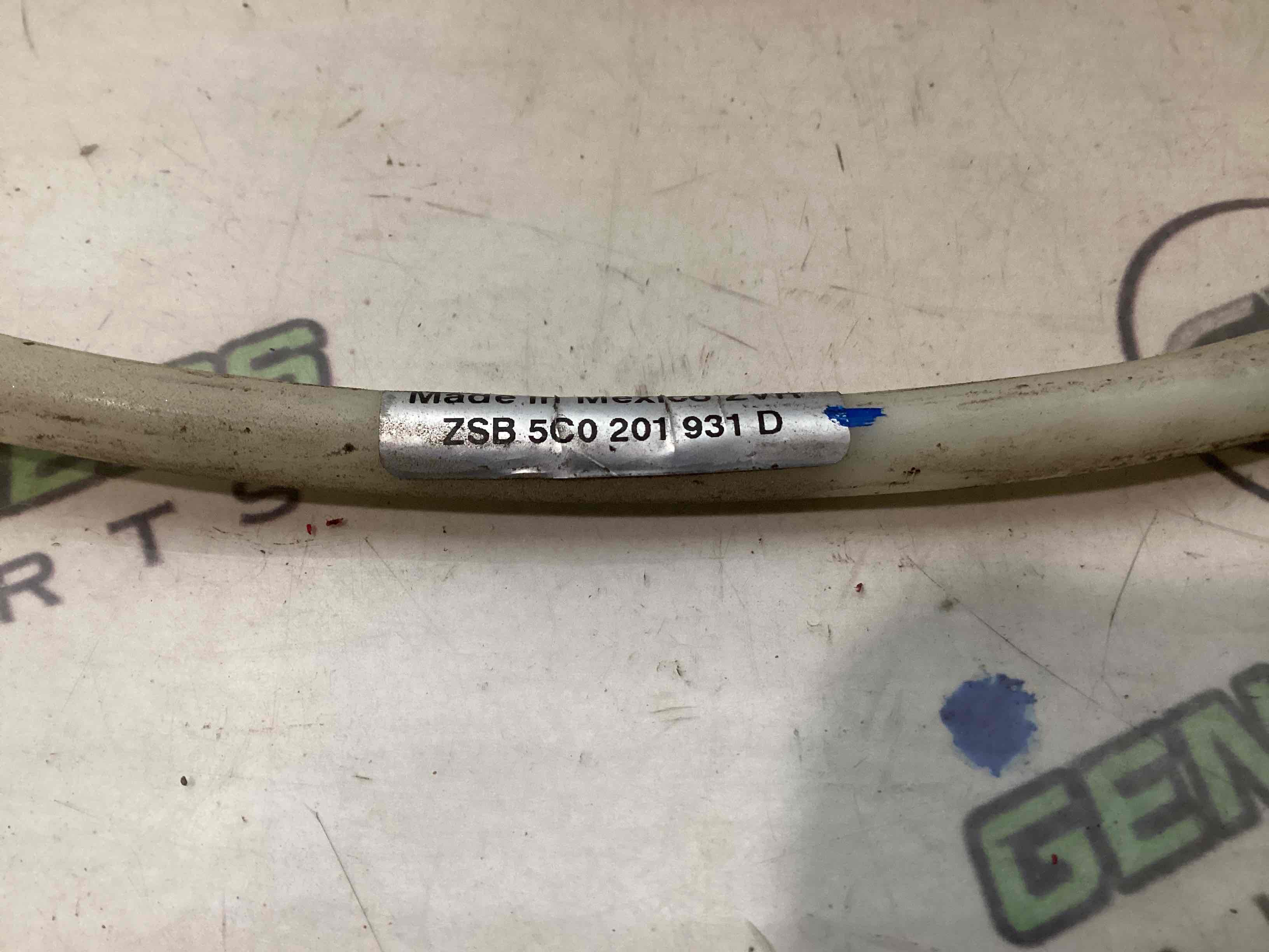 Трубка паливна