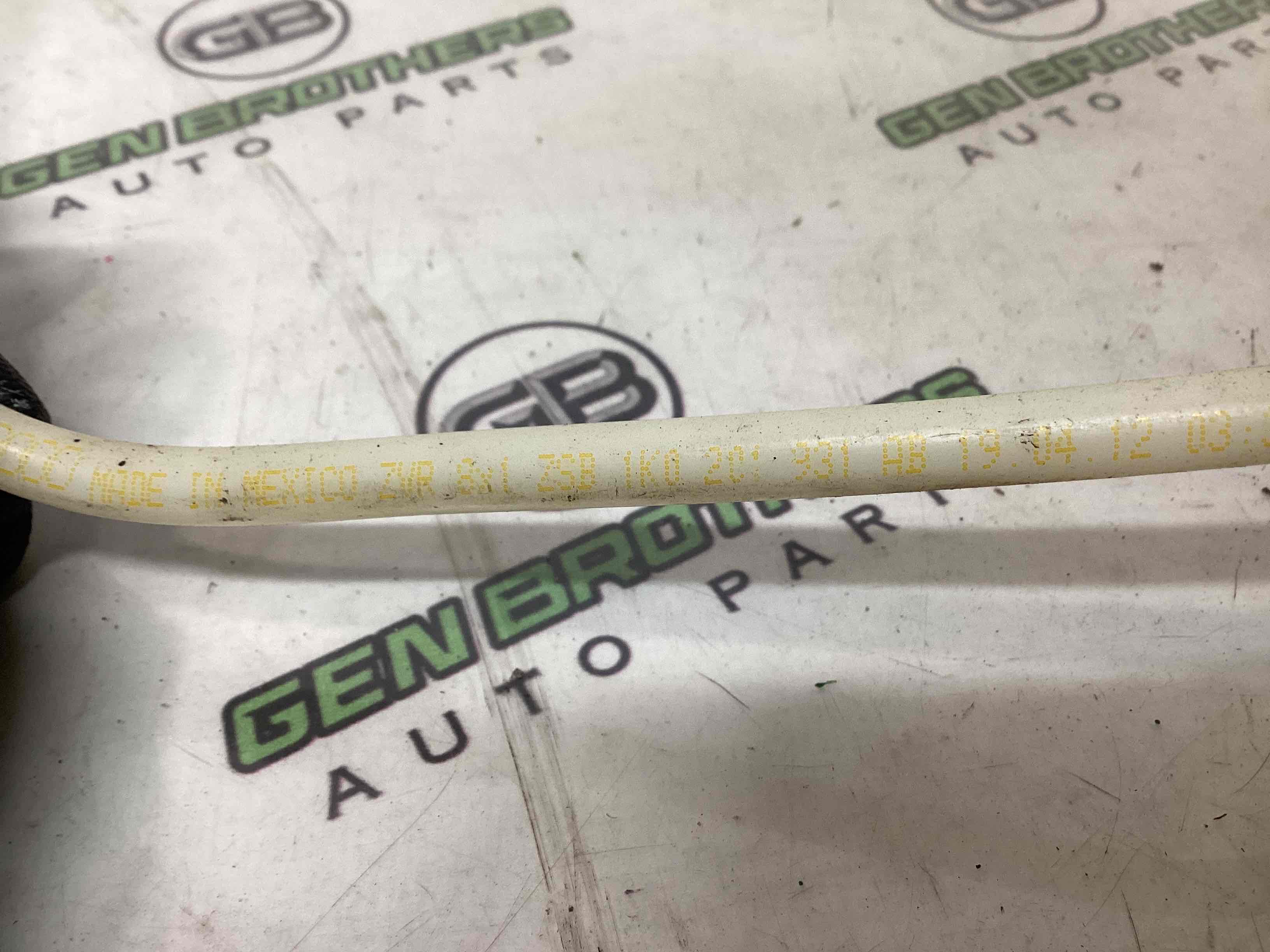 Трубка паливна