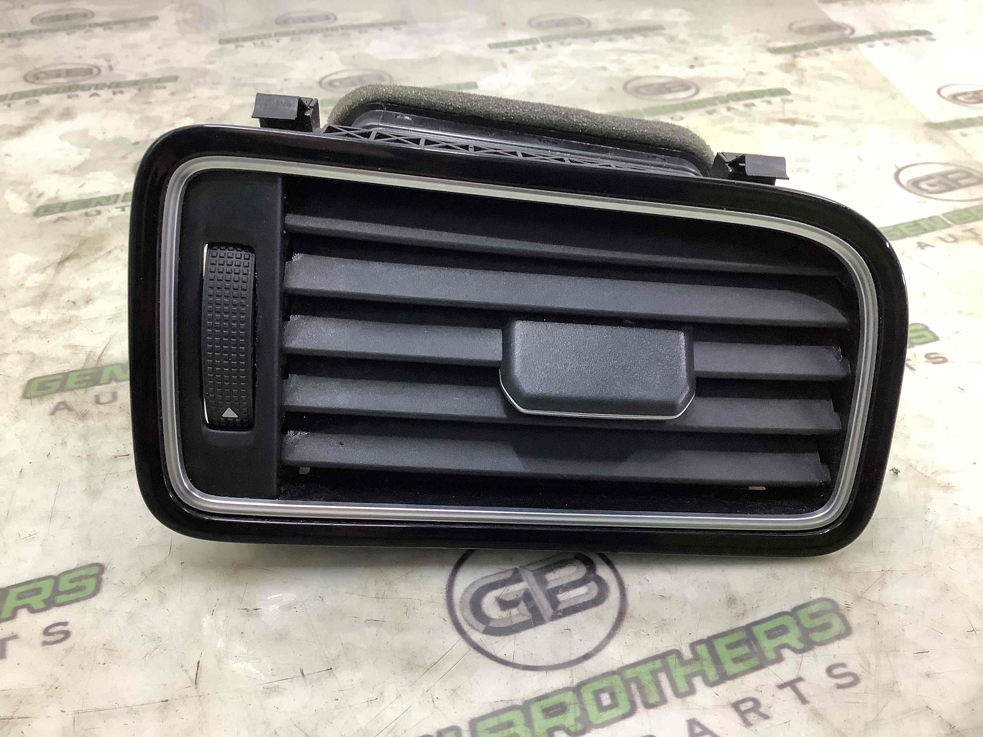 Дефлектор обдування салону