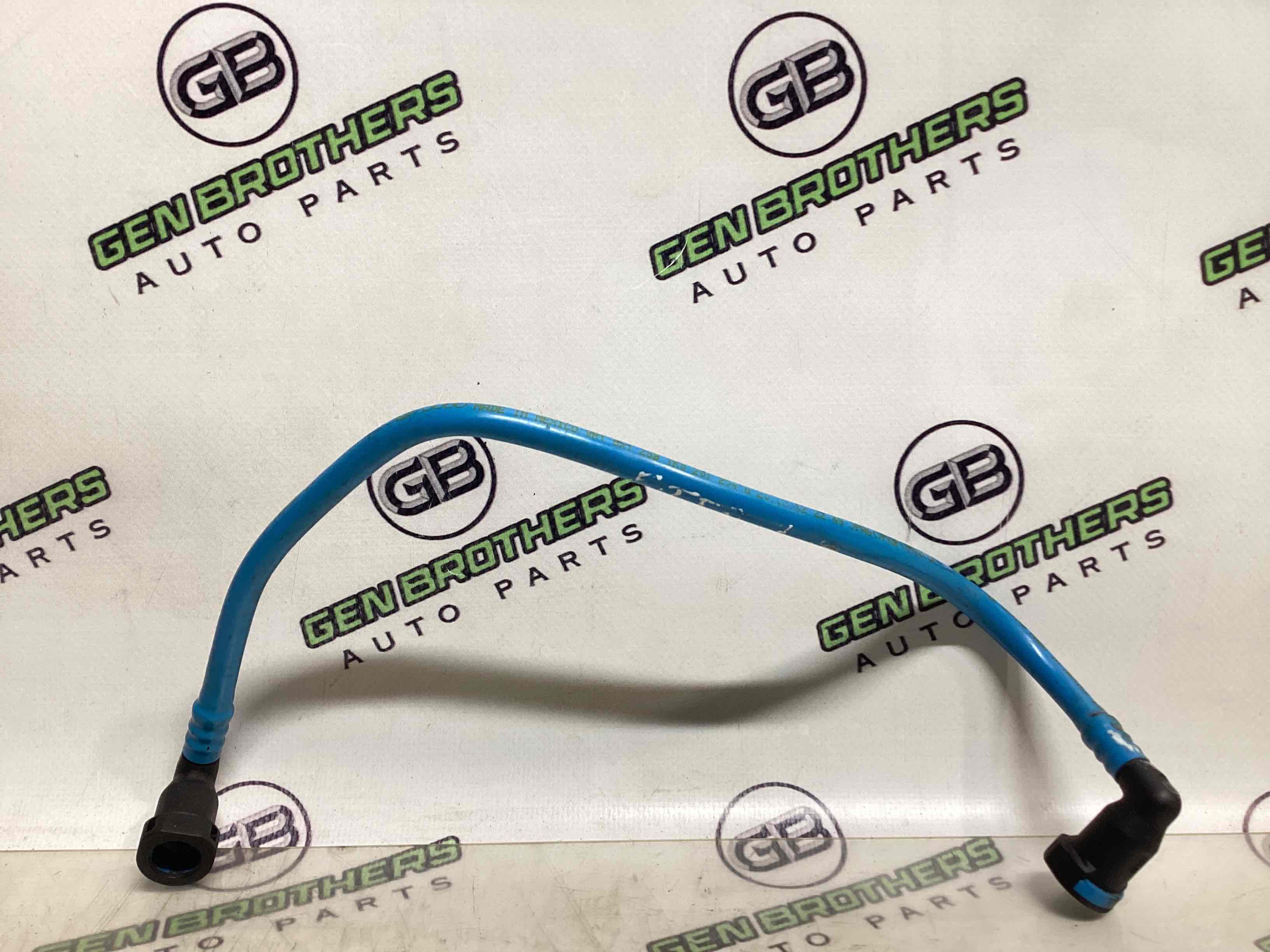 Трубка паливна