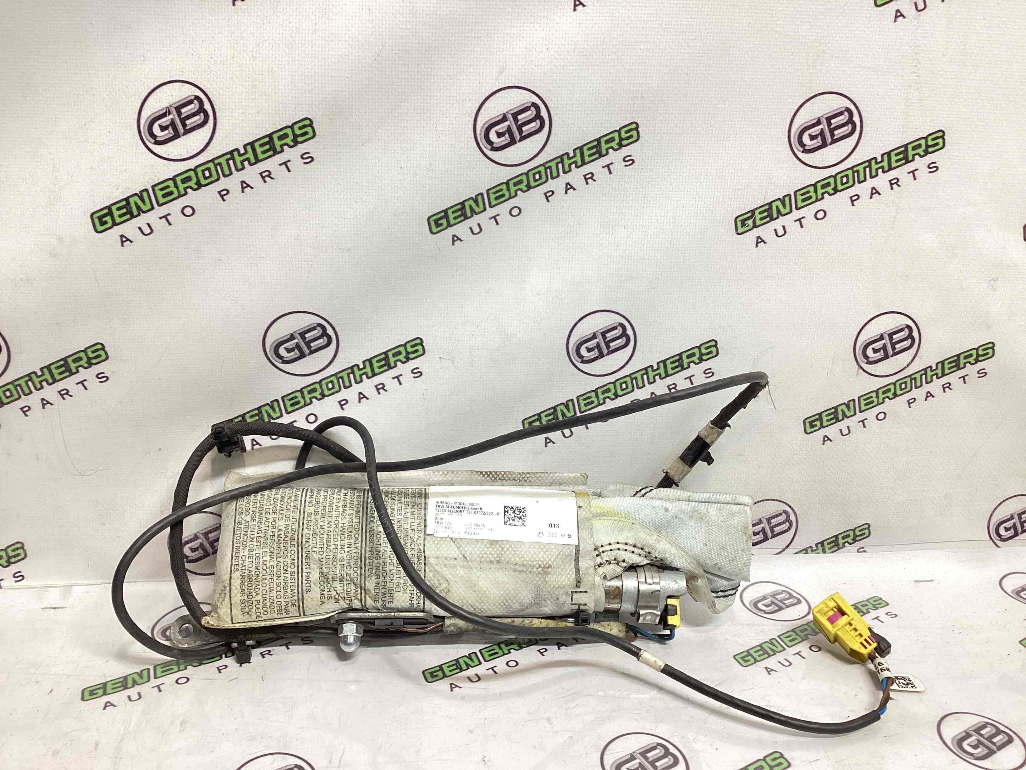 Подушка безпеки сидіння