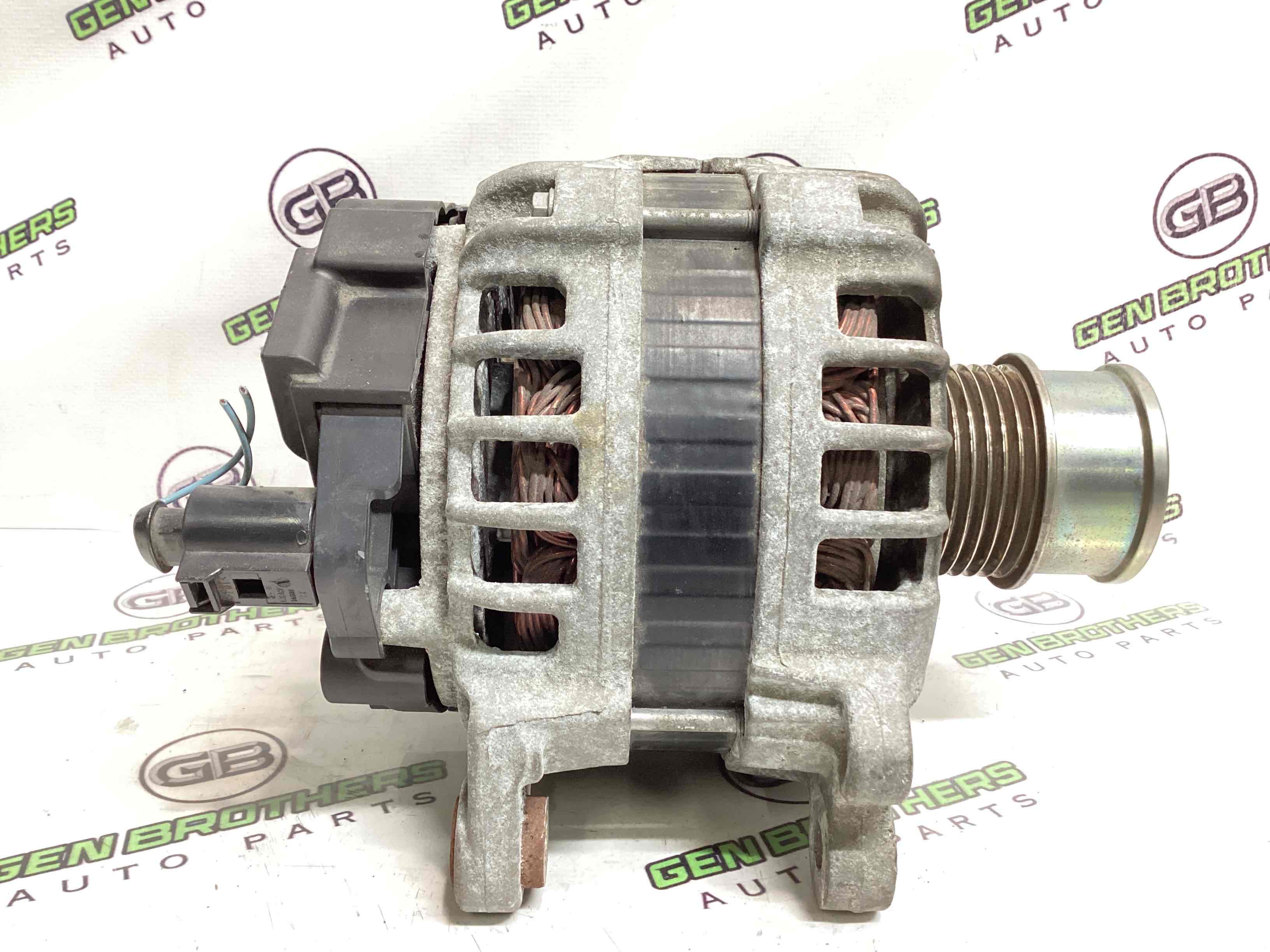 Генератор, кронштейн генератора