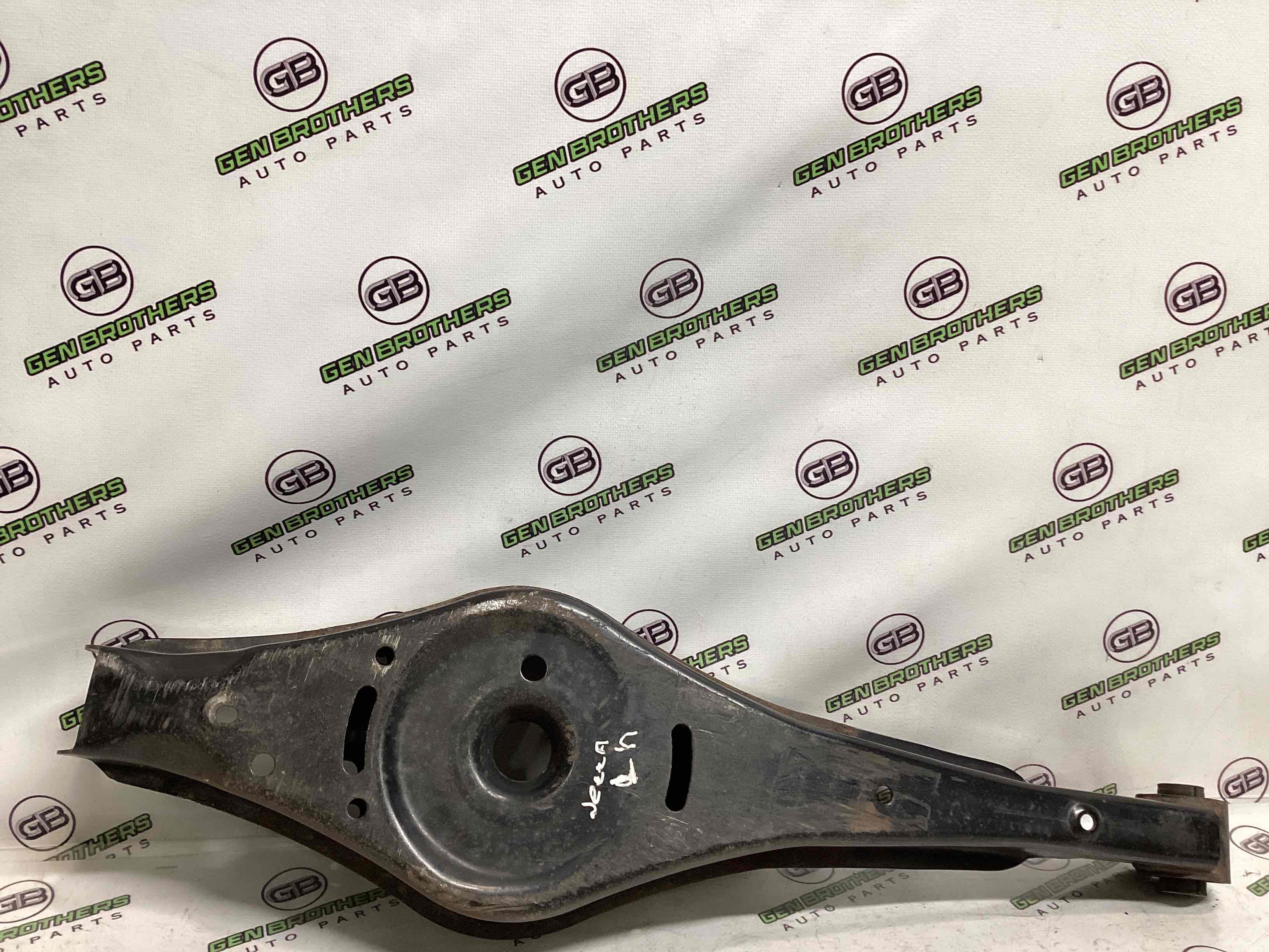 Важіль задній лівий