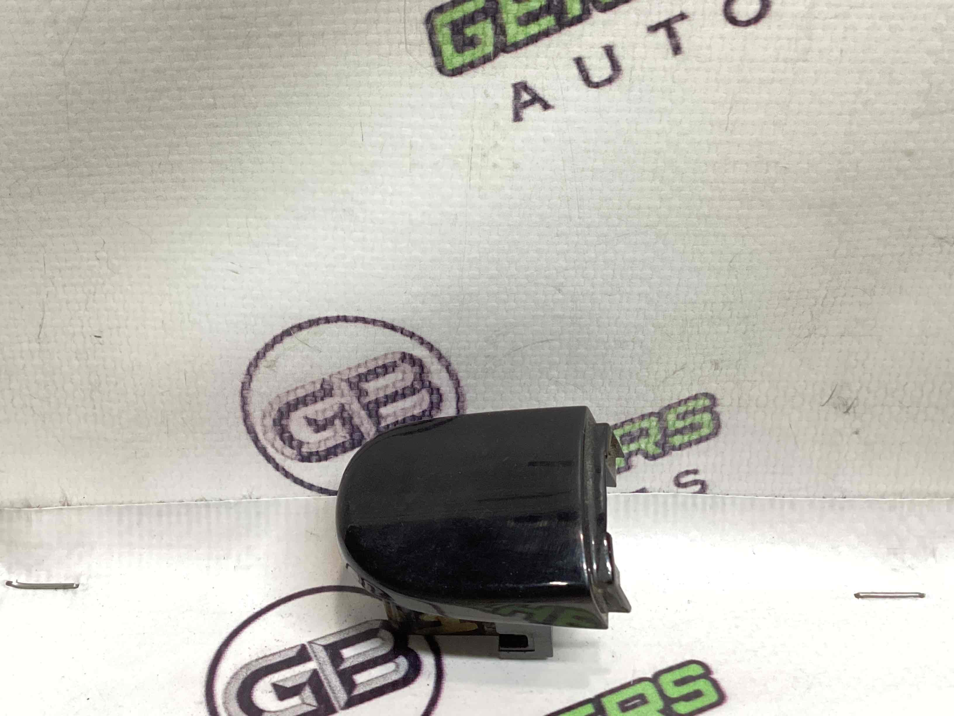 Заглушка ручки дверей