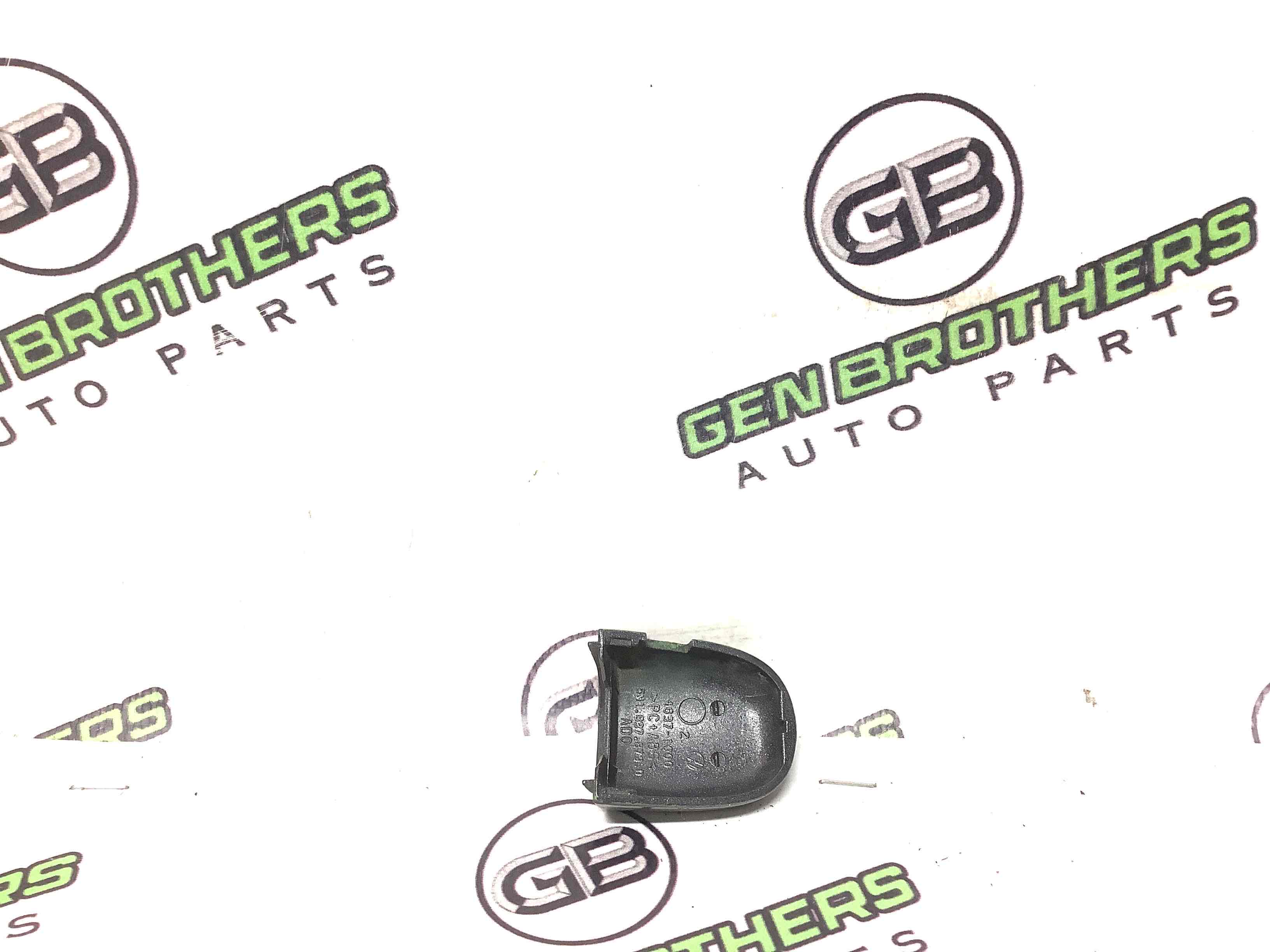 Заглушка ручки дверей