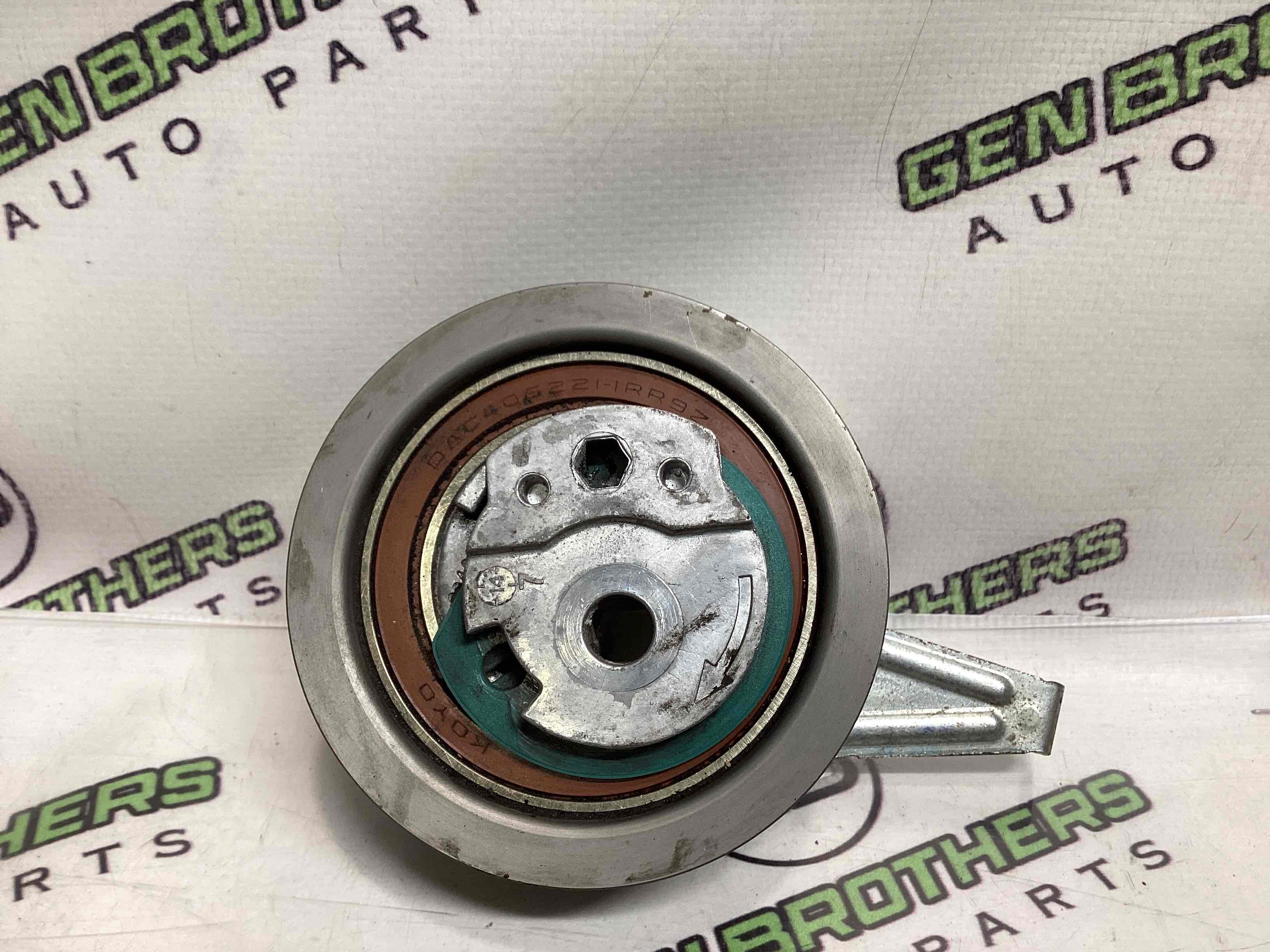 Механізм натягу ременя, ланцюга, ролика