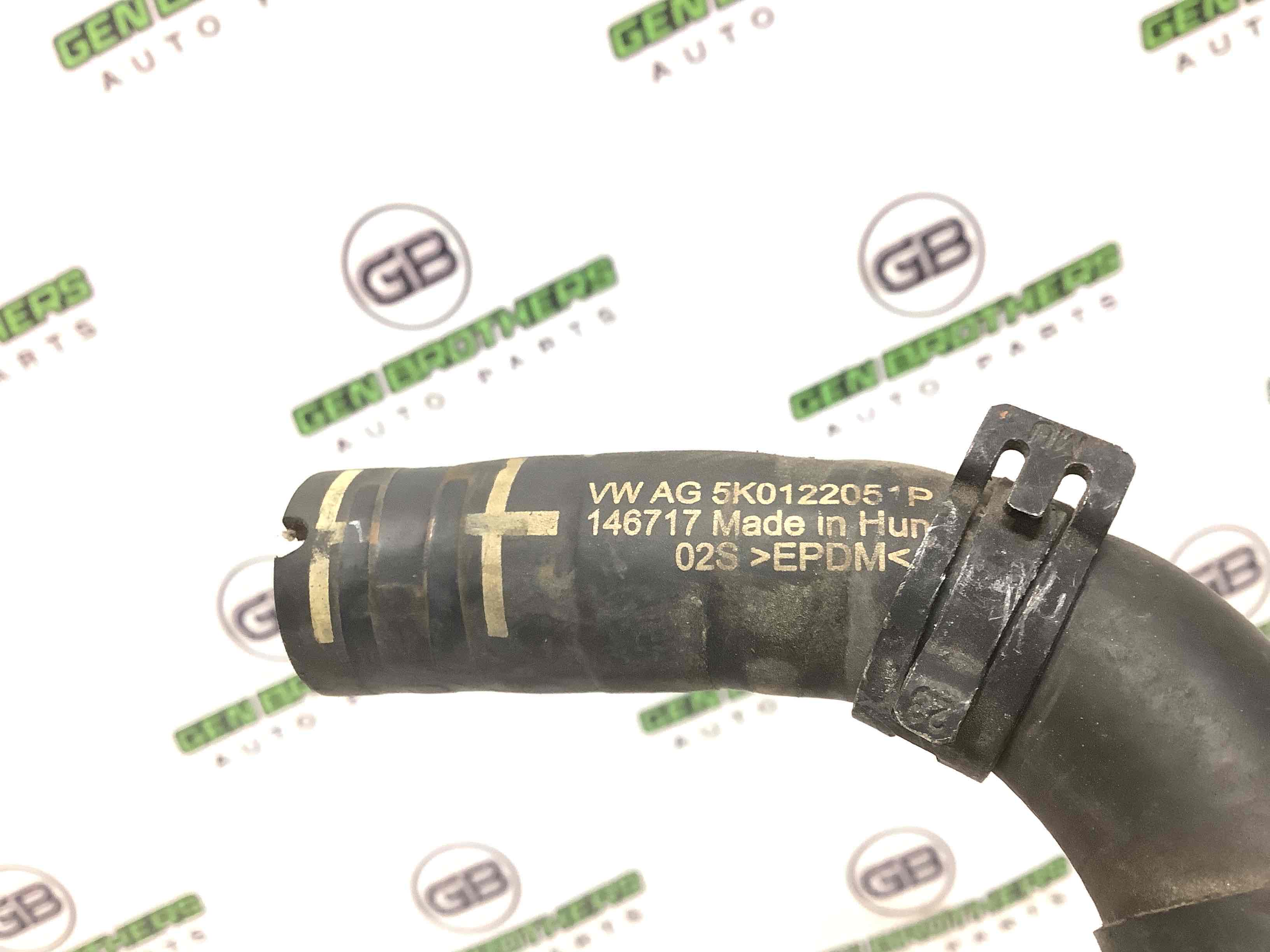 Патрубок трубопровід, шланг