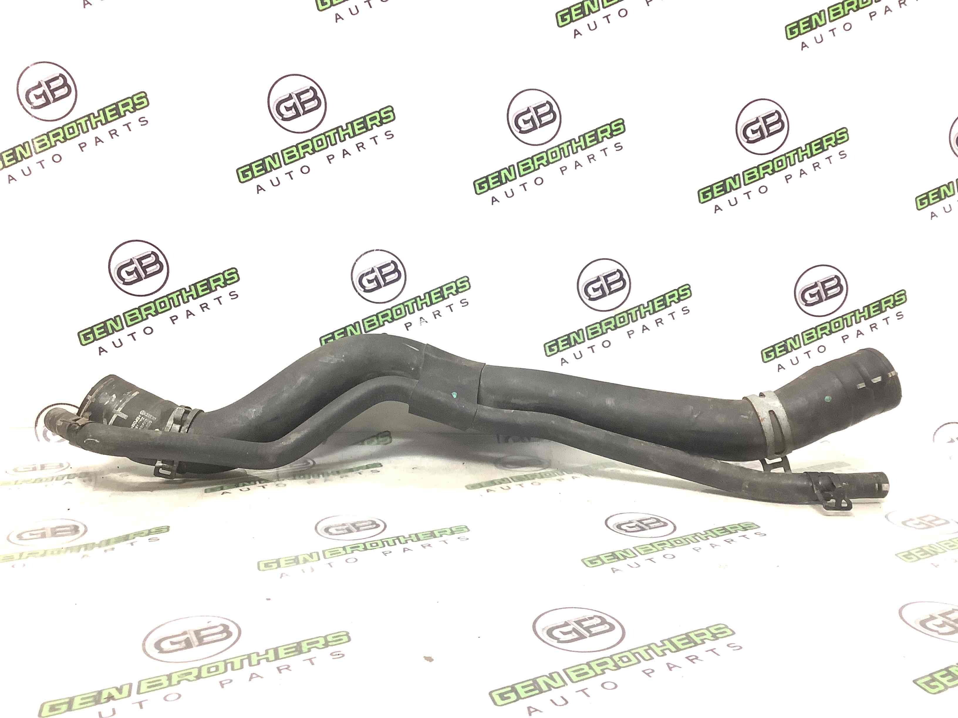 Патрубок радіаторів