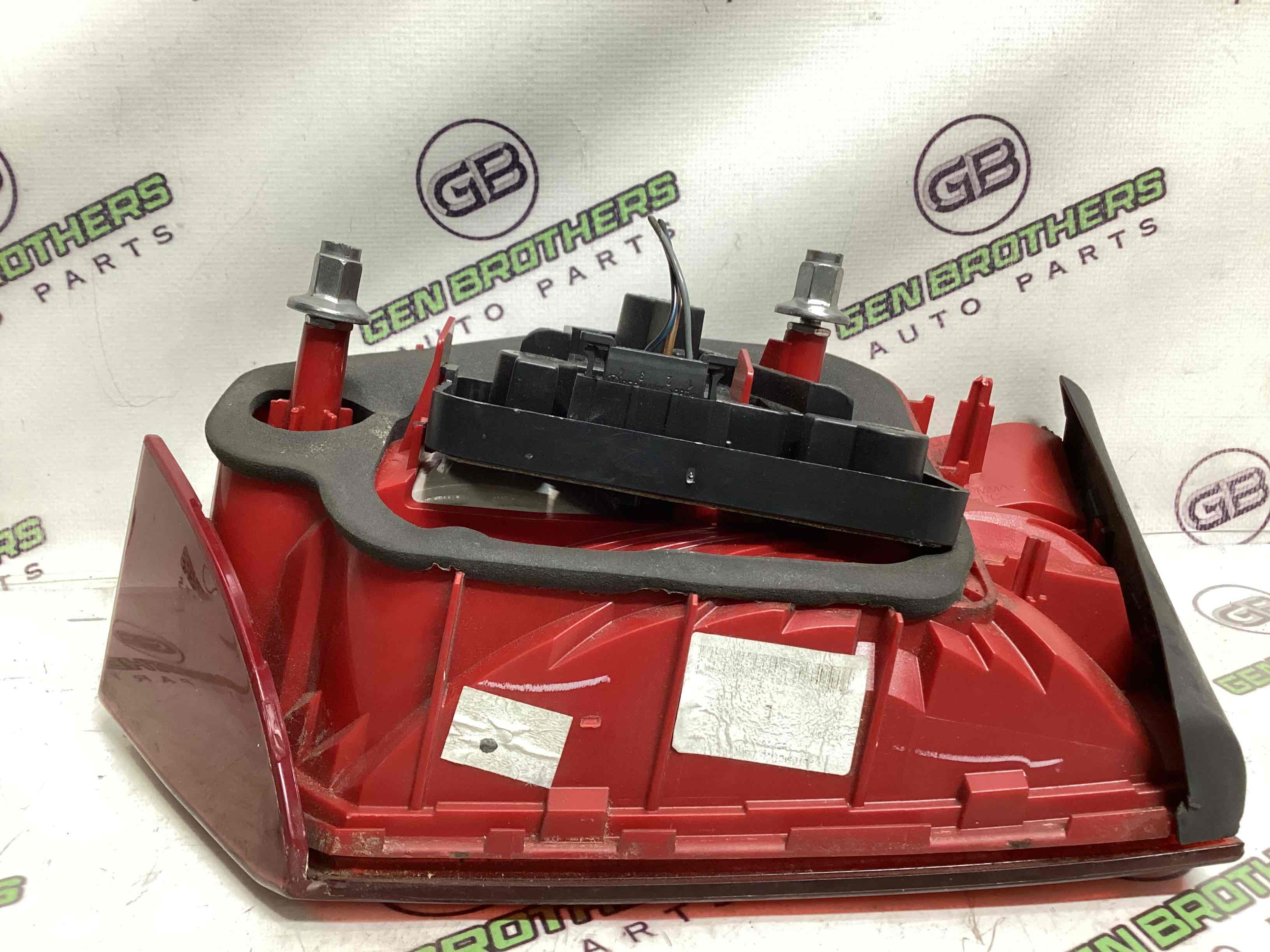 Ліхтар задній лівий