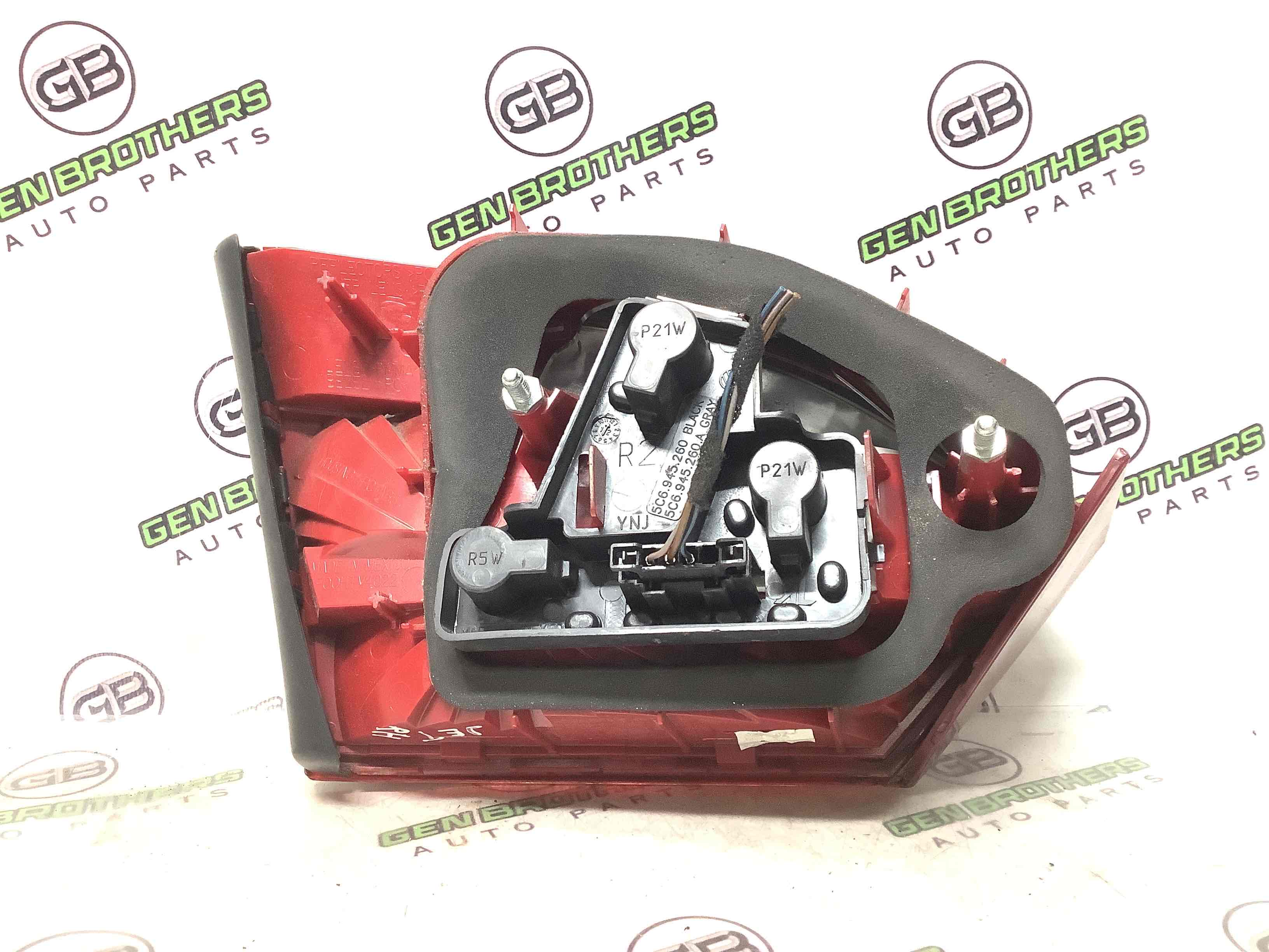 Ліхтар задній правий