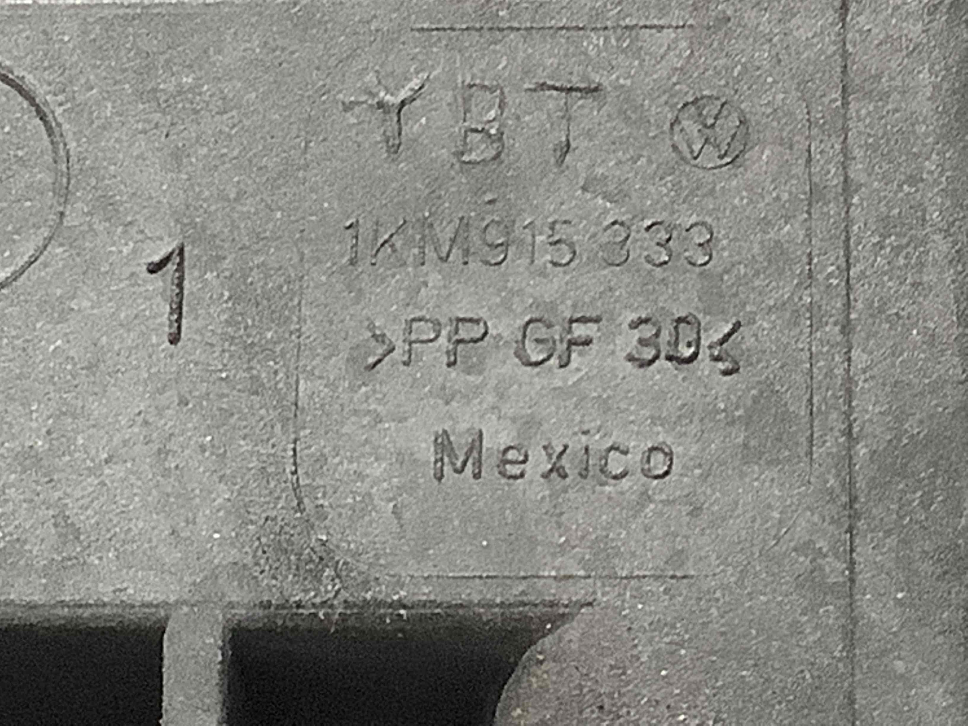 Полиця акумулятора, кришка, кріплення майданчик АКБ