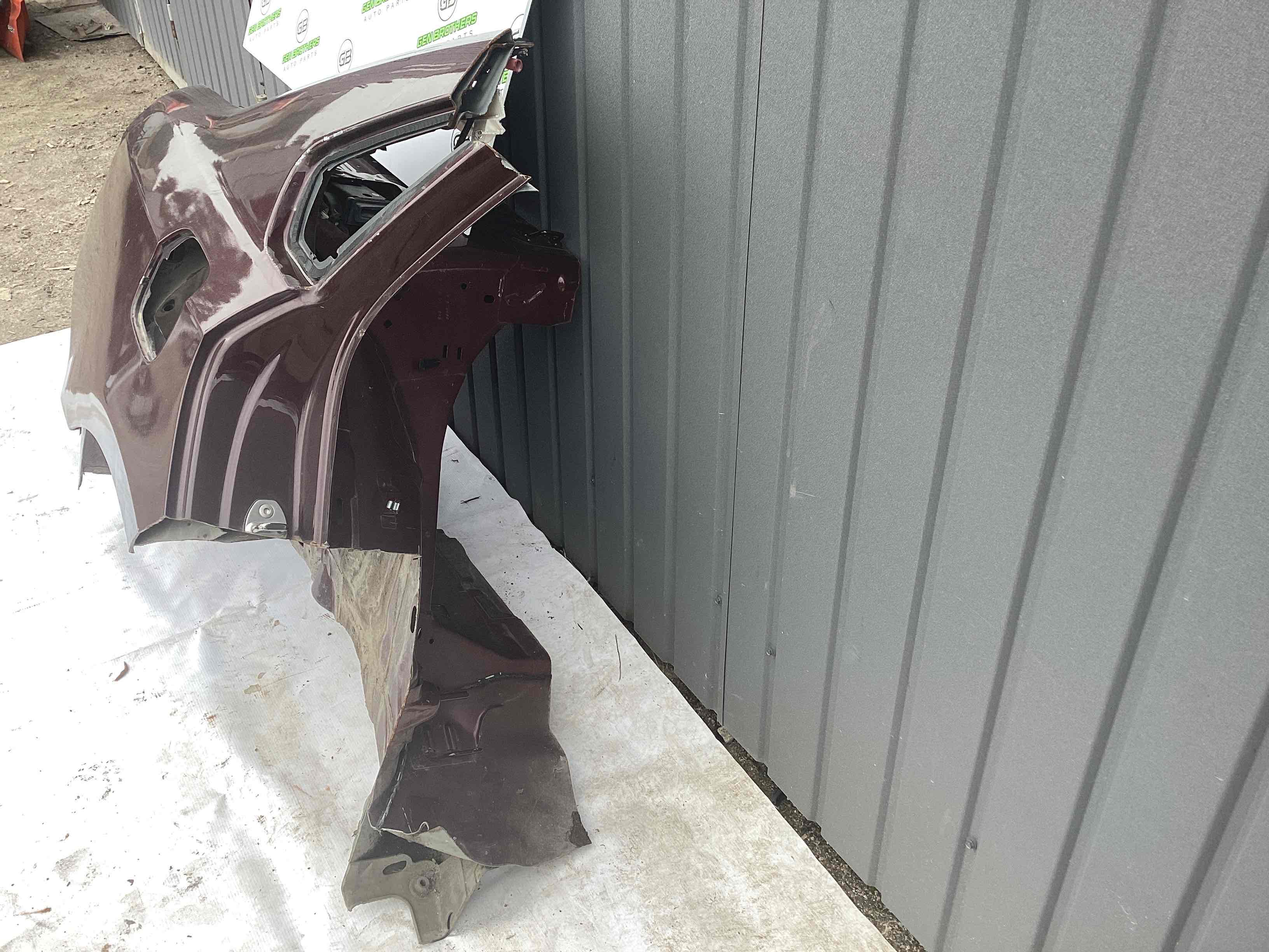 Чверть задня права