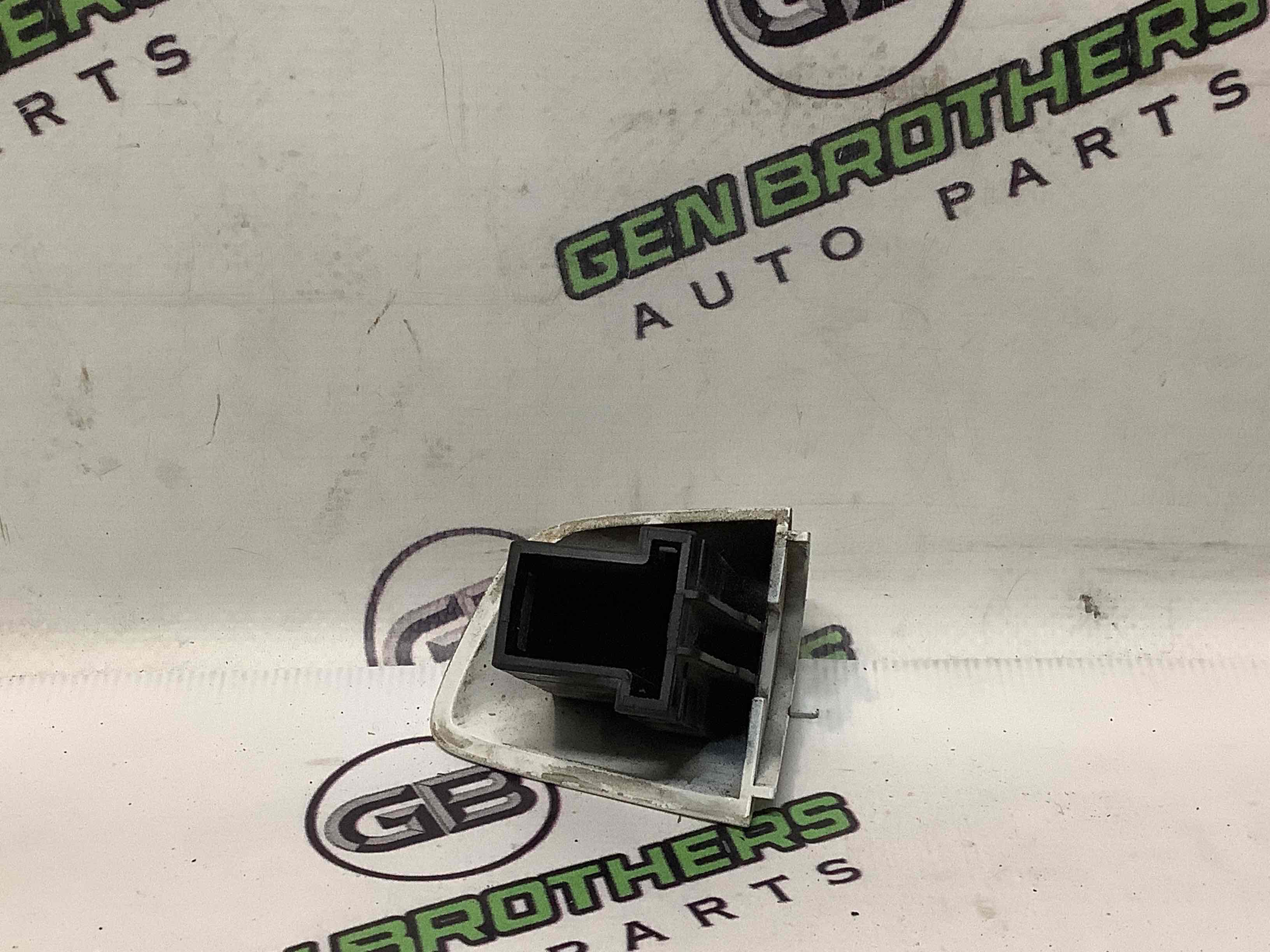 Ручка двері зовнішня