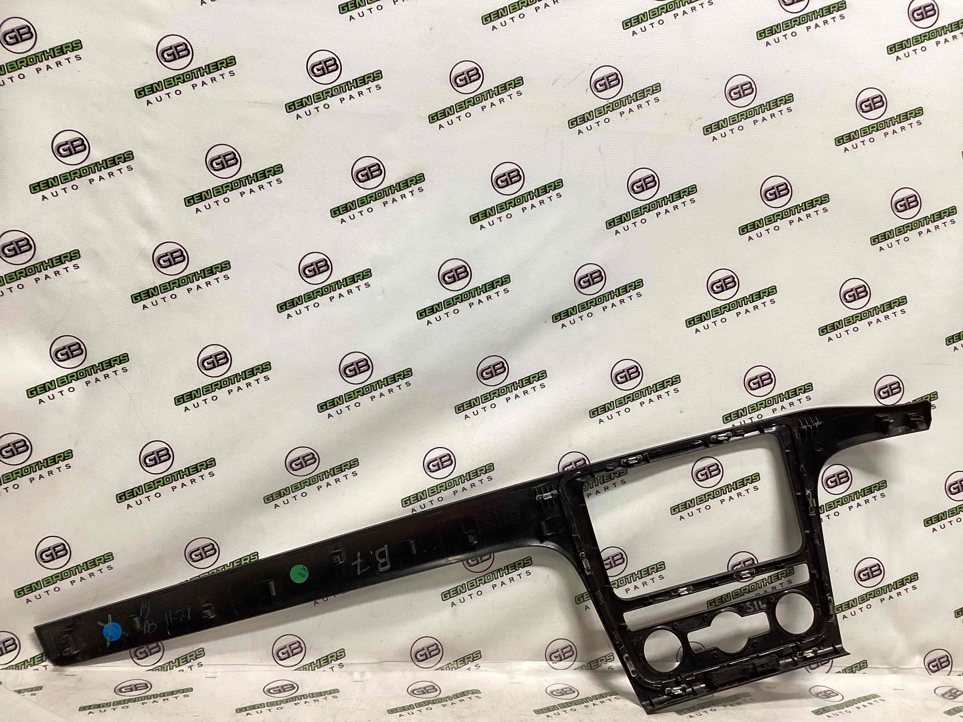 Рамка магнітоли