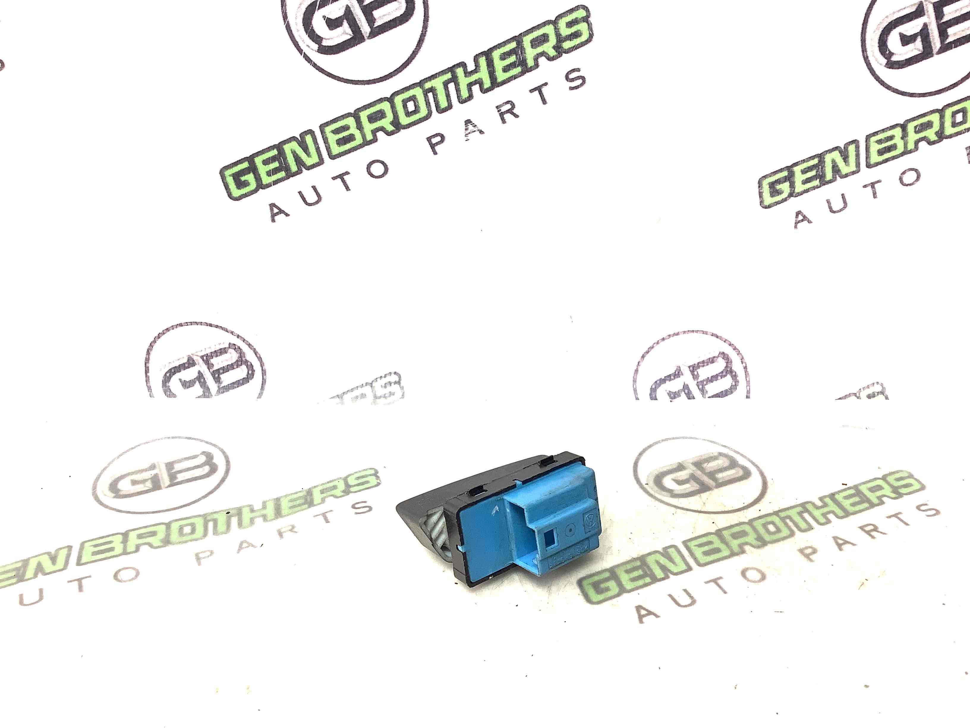 Кнопка центрального замку