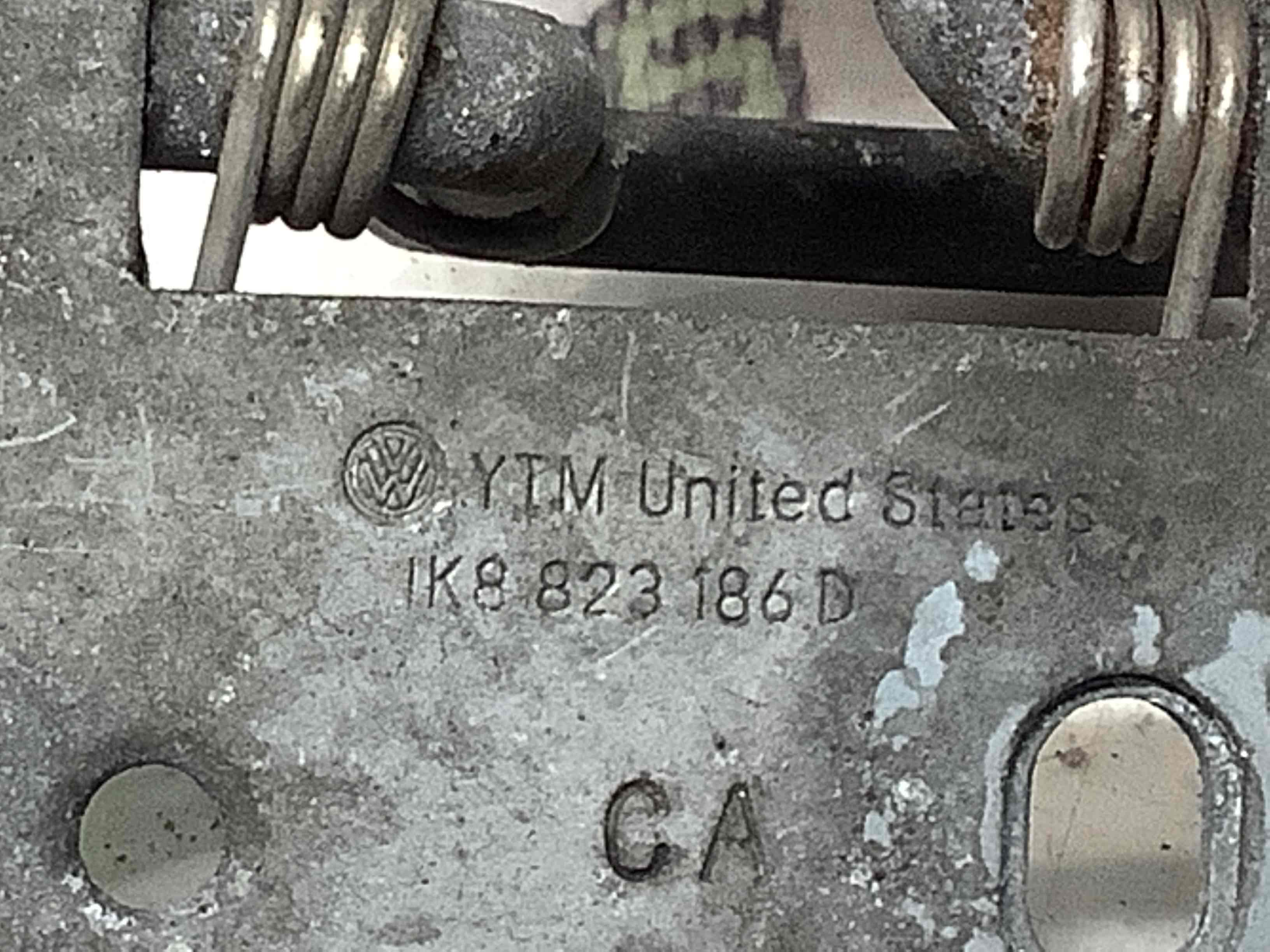 Замок капота, трос капота