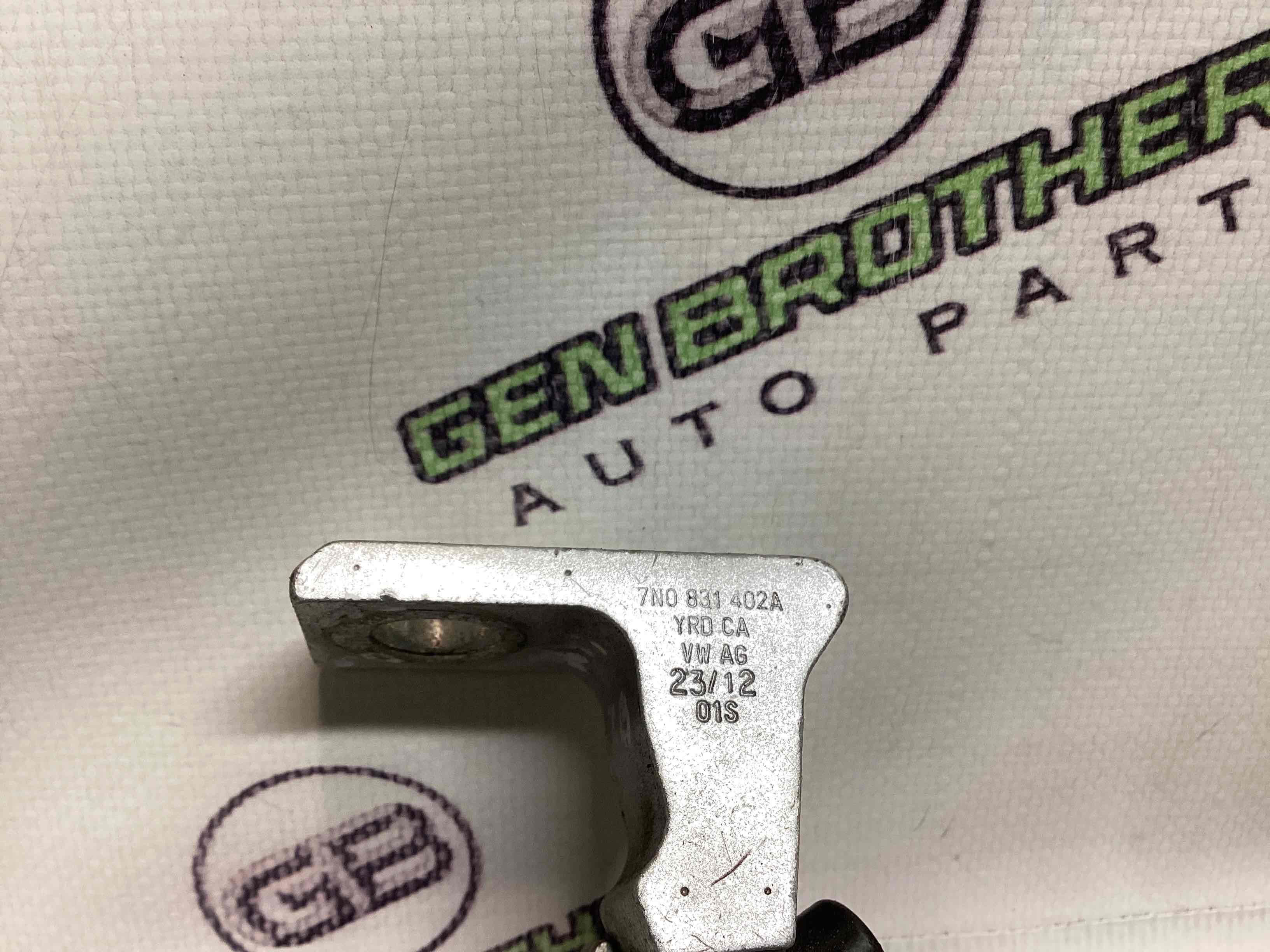 Петля двері, замок двері