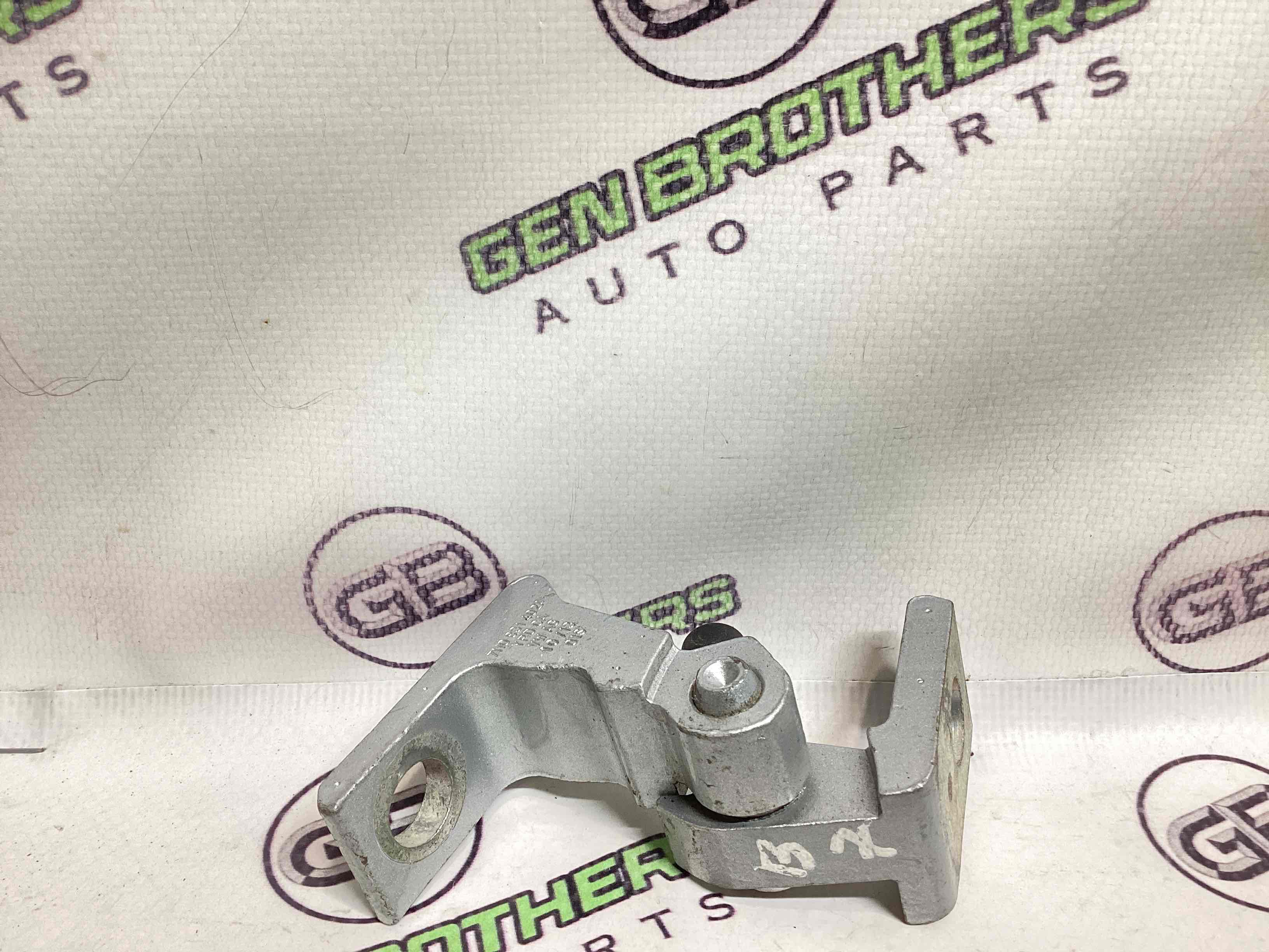 Петля двері, замок двері