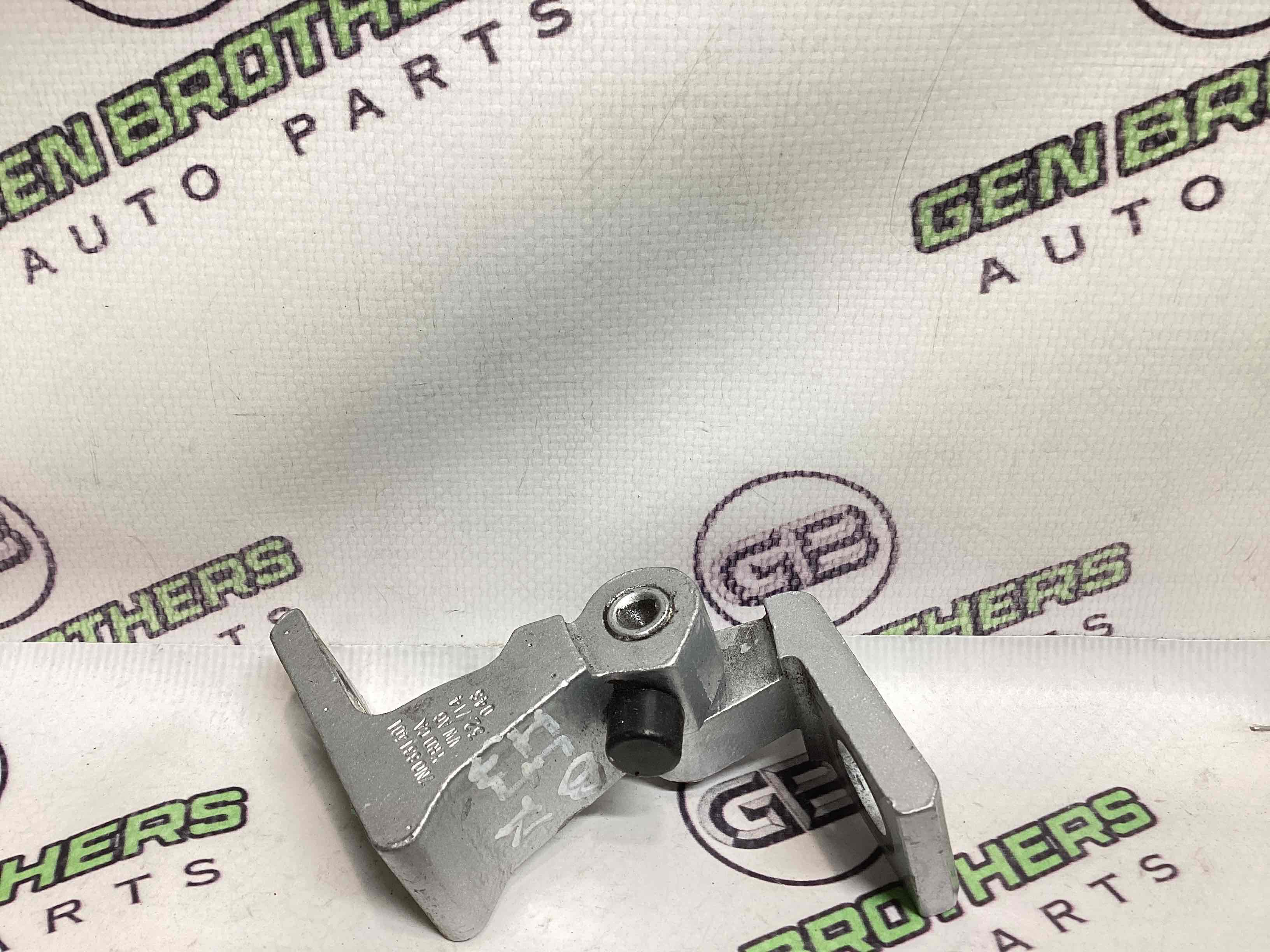 Петля двері, замок двері