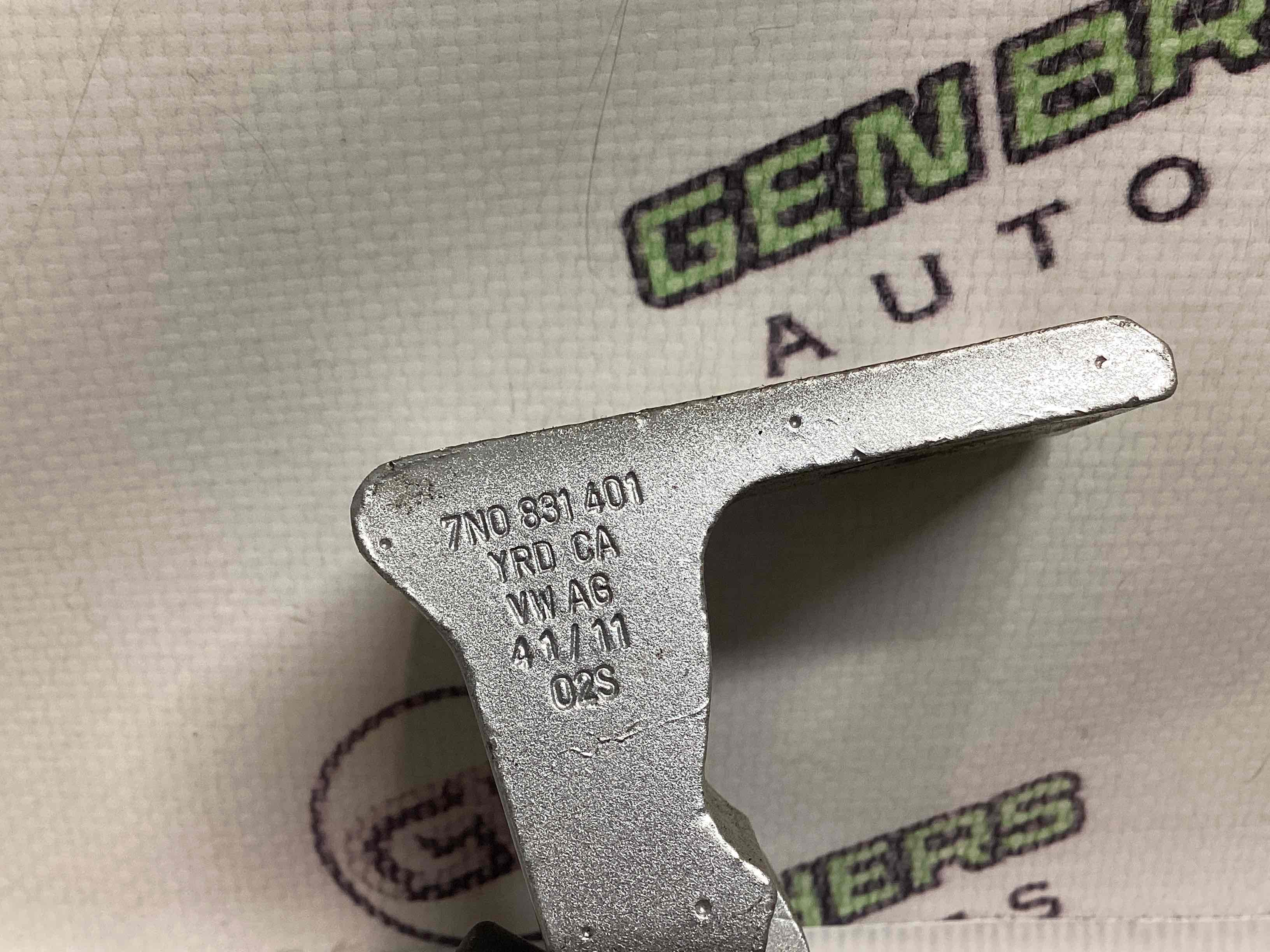 Петля двері, замок двері