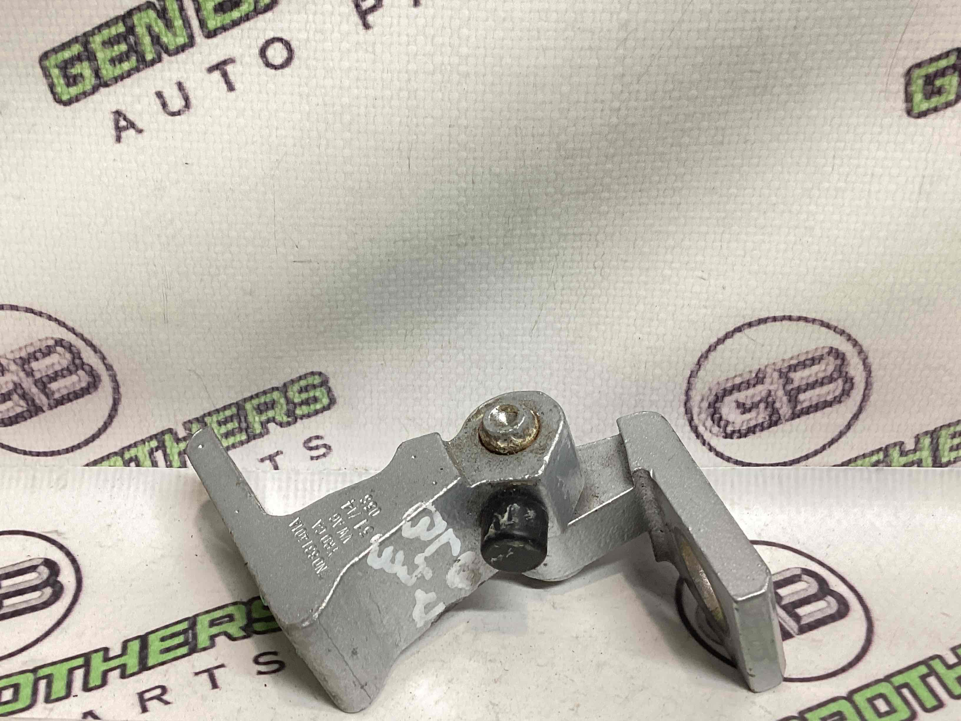 Петля двері, замок двері