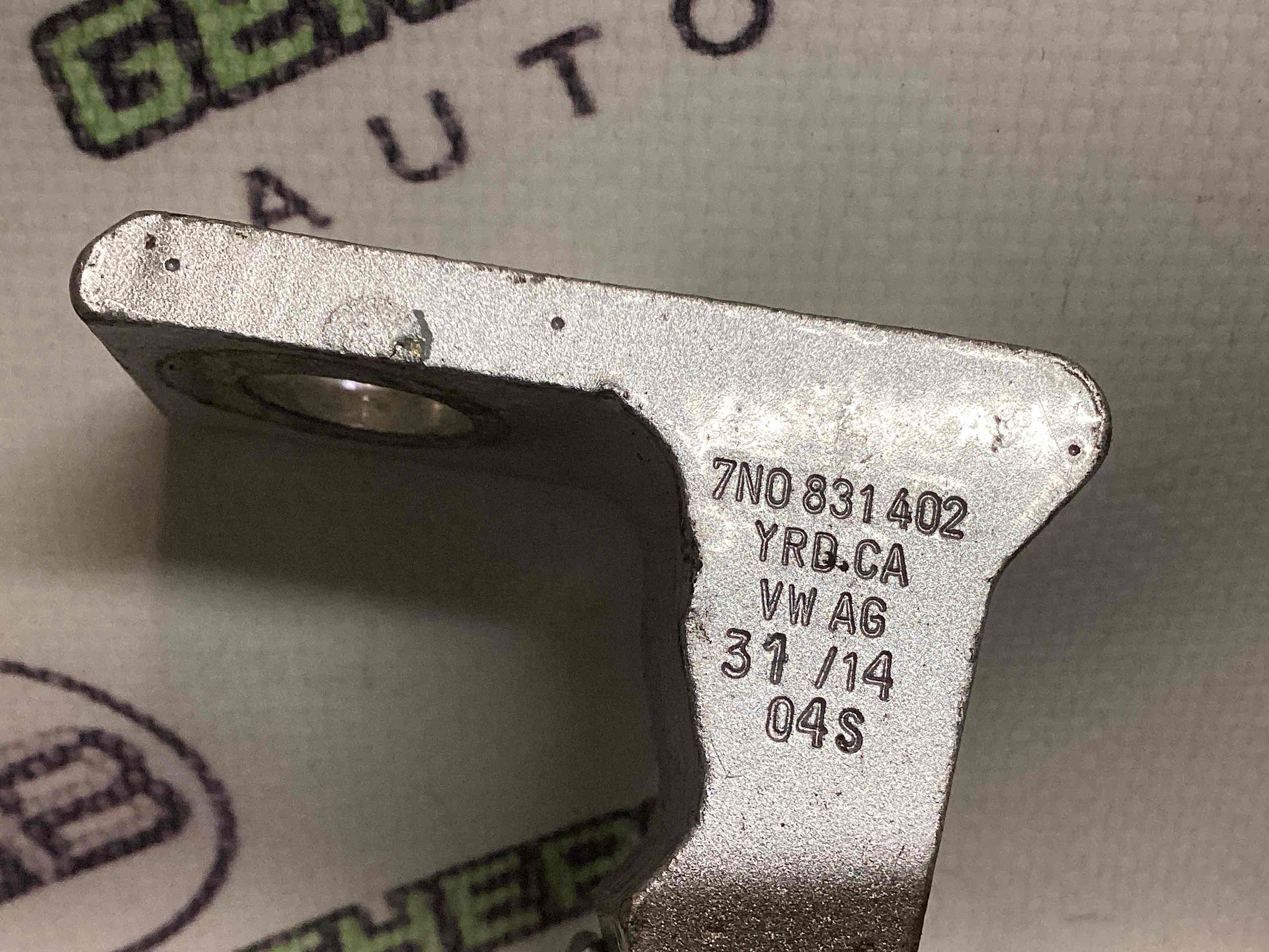 Петля двері, замок двері