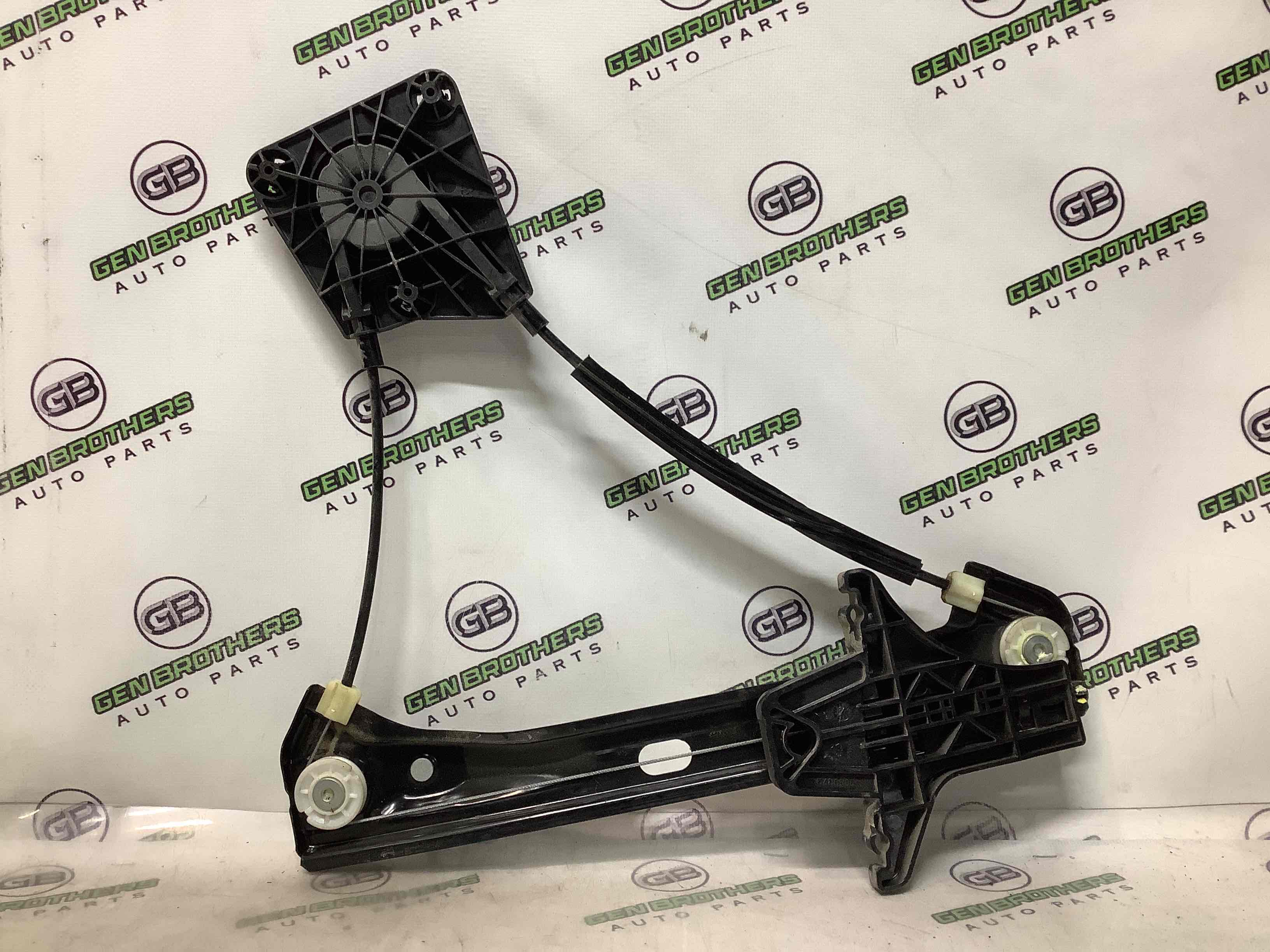 Склопідйомник задній правий