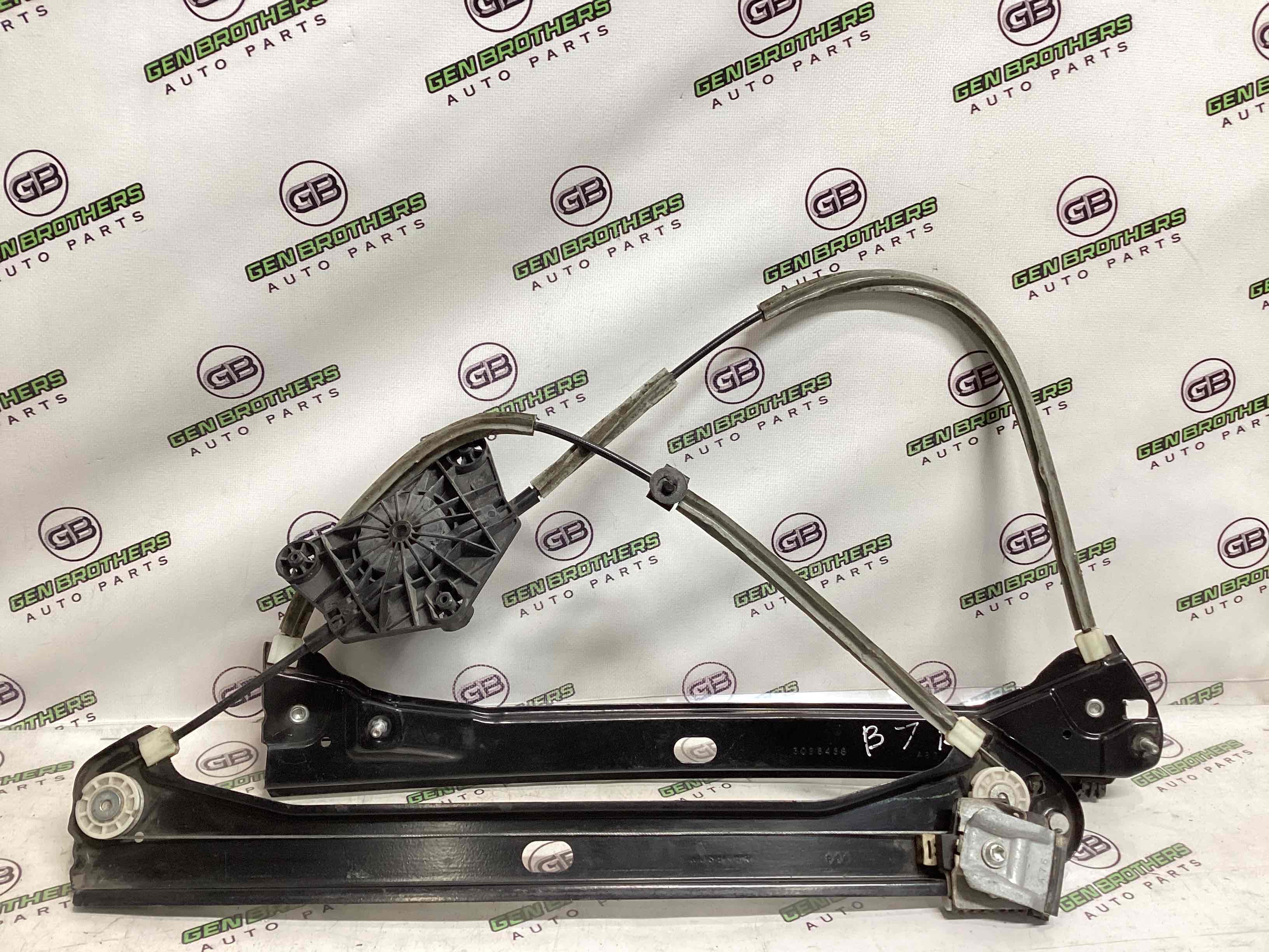 Склопідйомник передній правий