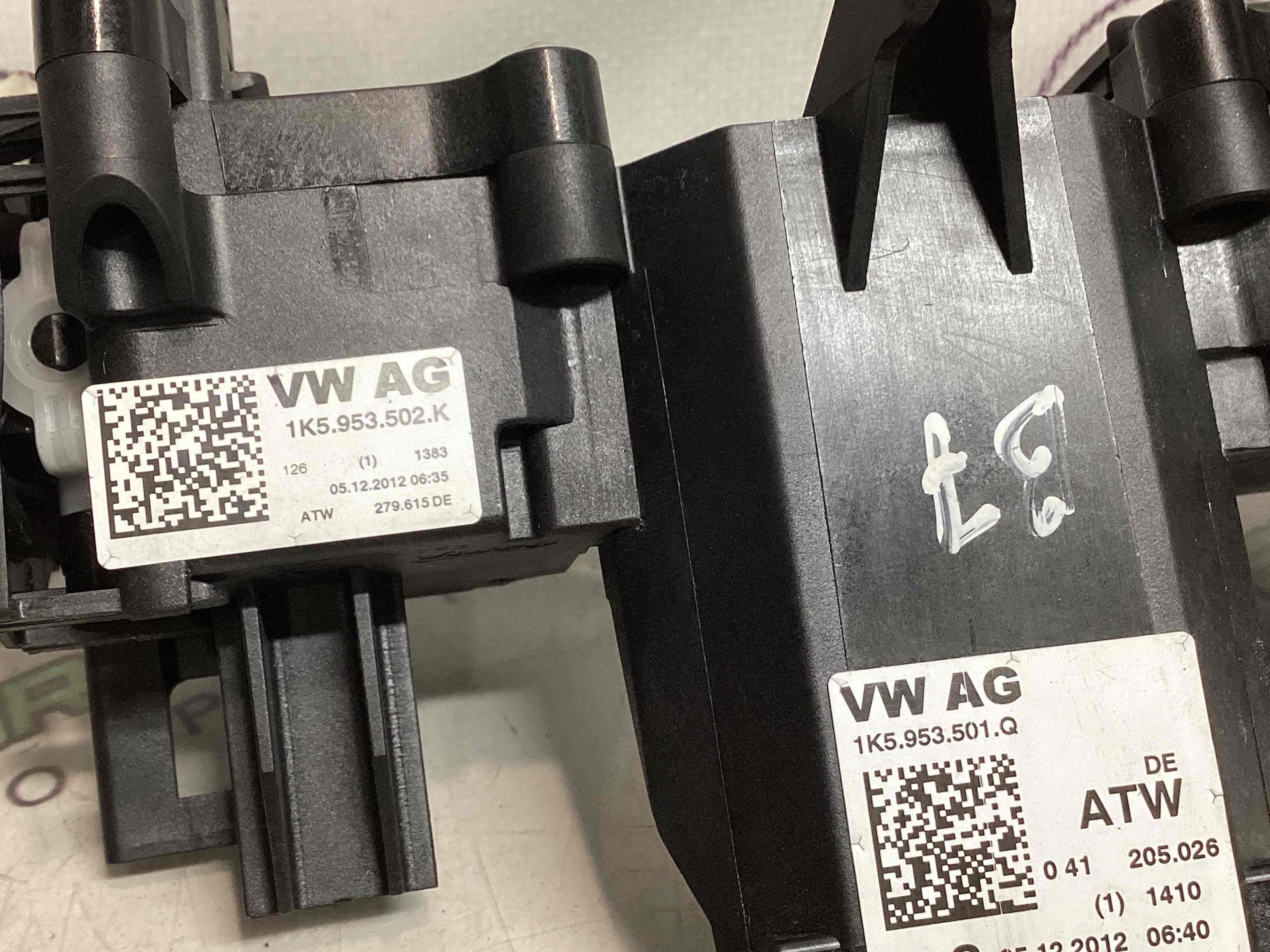 Перемикач підрульовий метелик