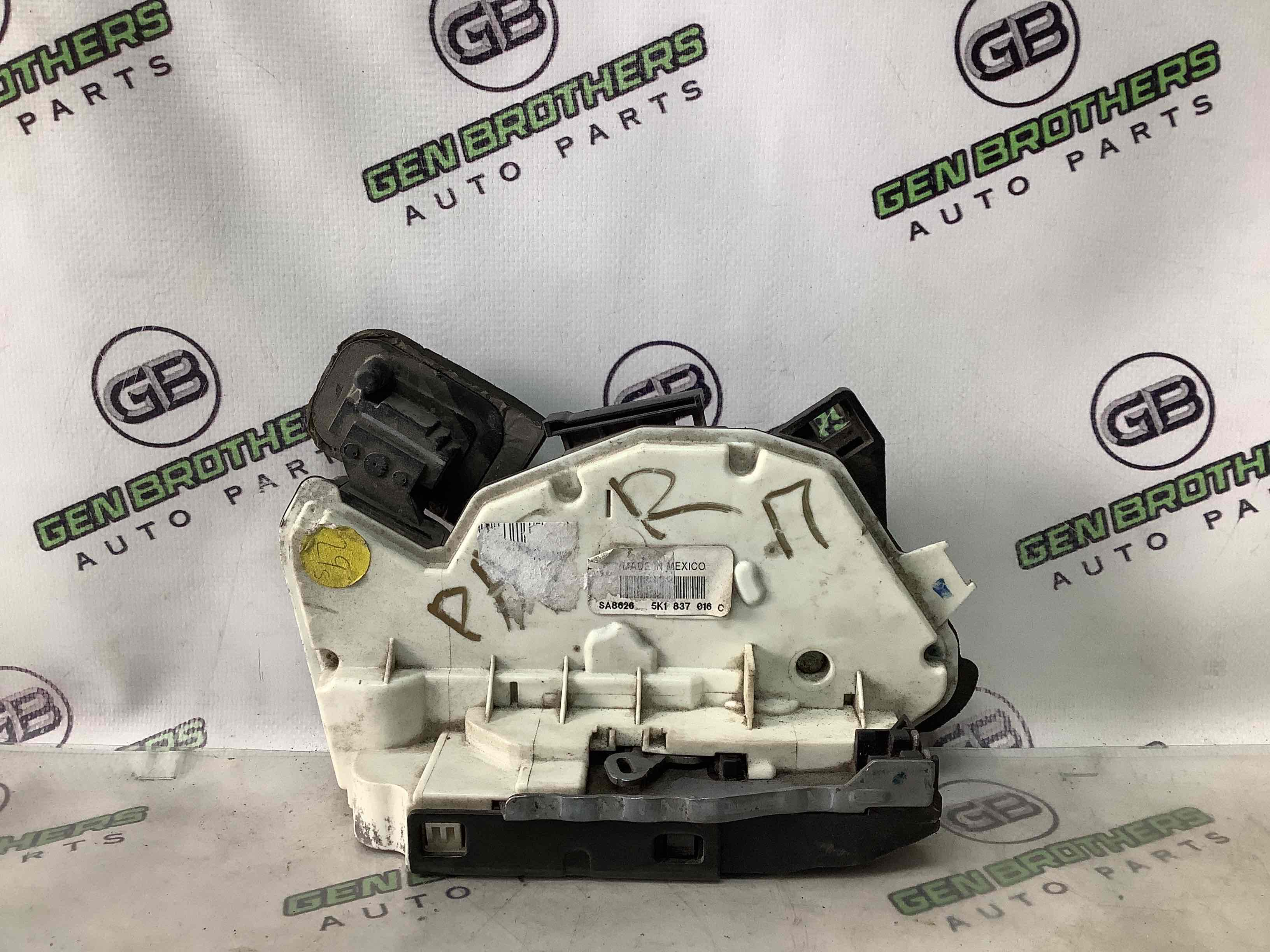 Замок дверей передньої правої